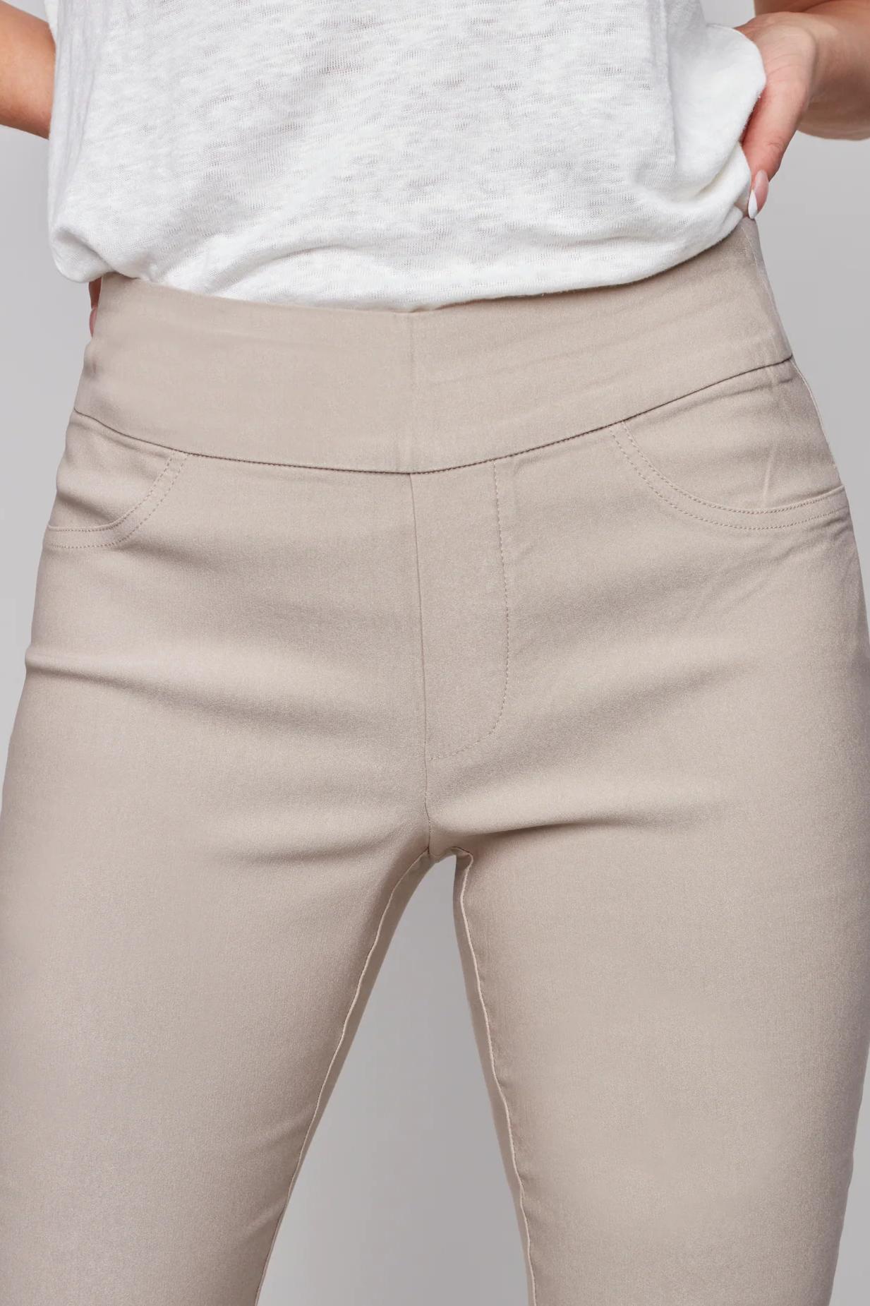 Stretch Pull-On Capri Pants Product Image