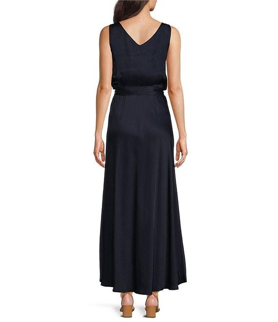 NIC + ZOE Bianca Woven V-Neck Sleeveless Blouson Maxi Dress Product Image