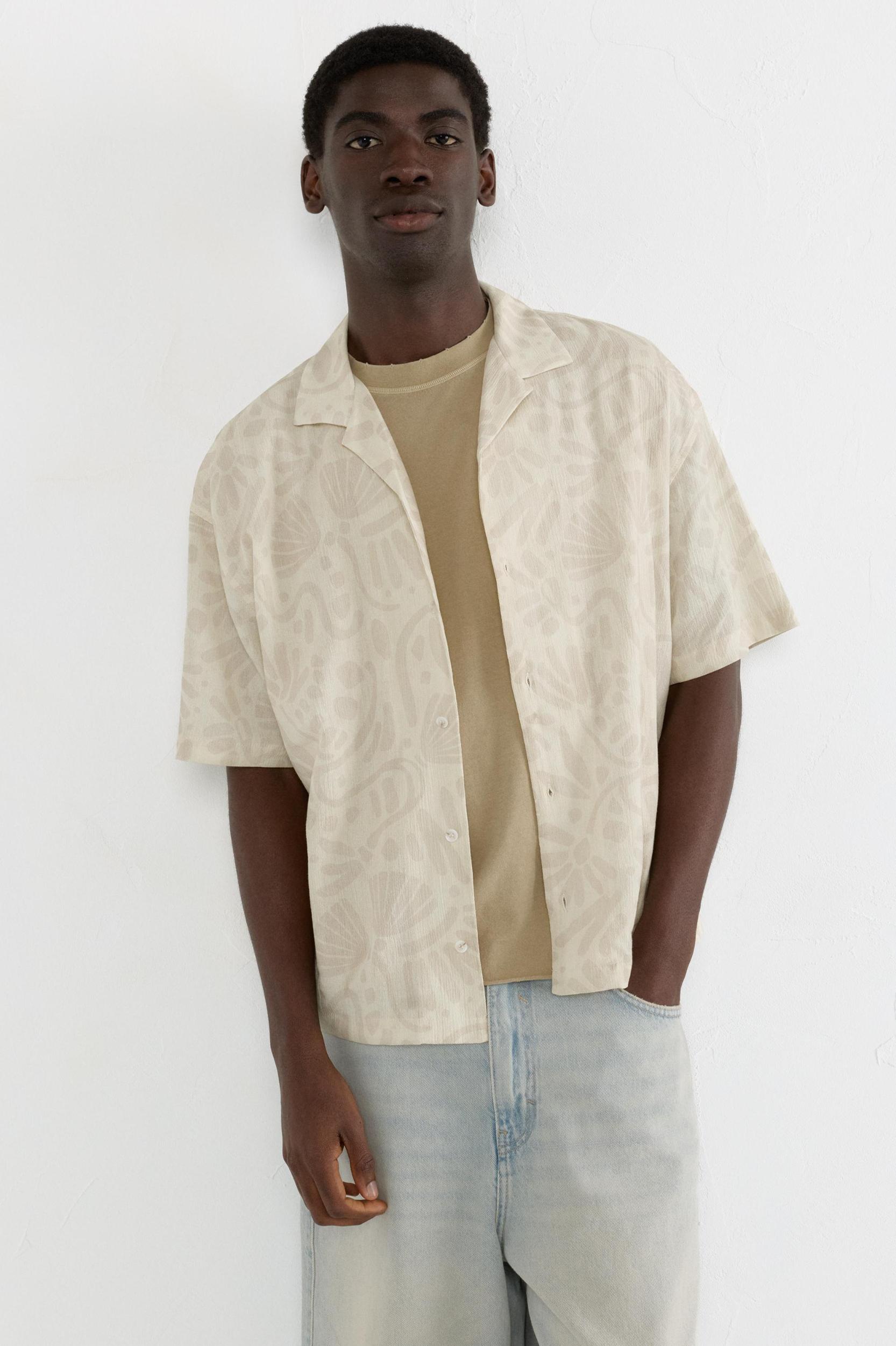 Printed short sleeve shirt Product Image