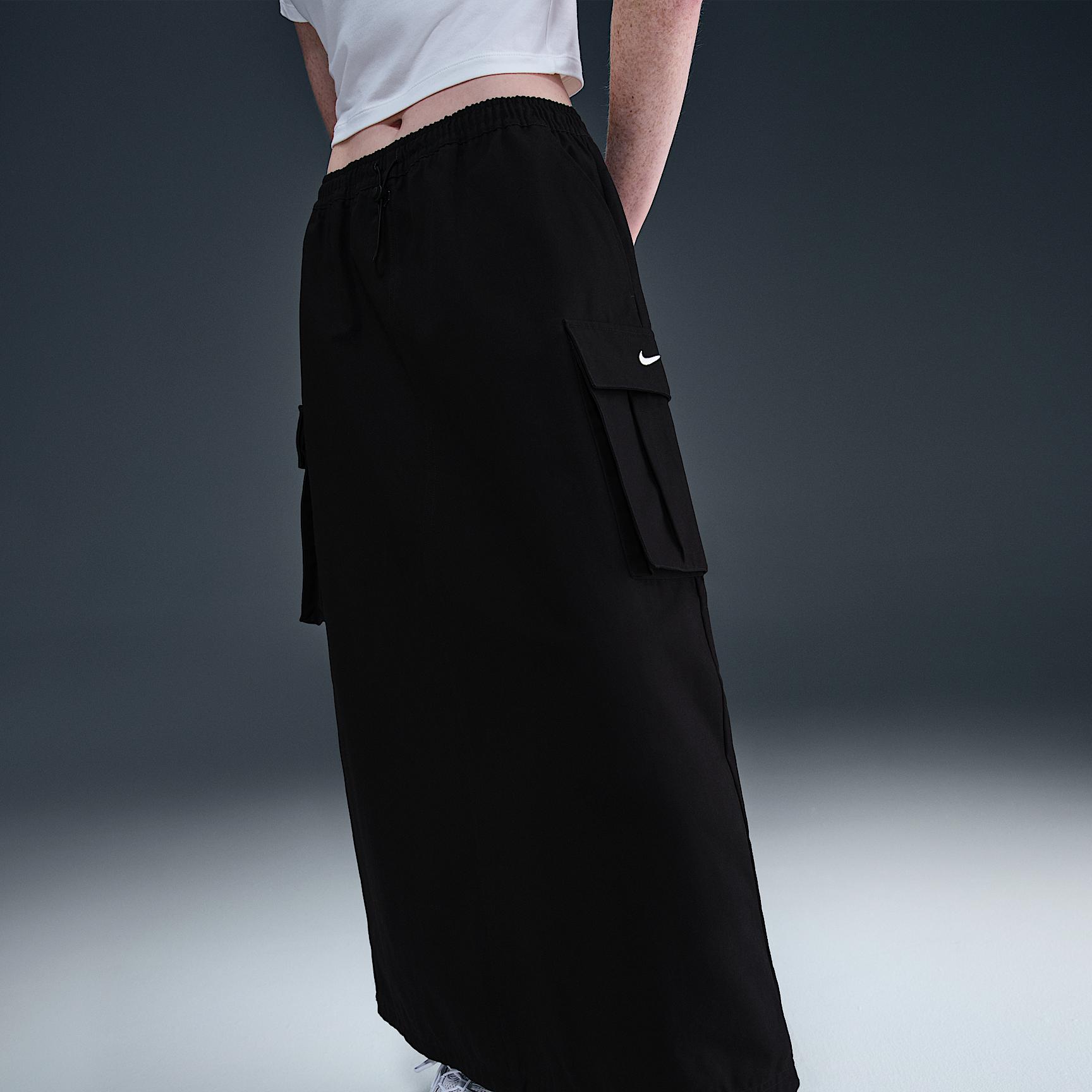 Women's Nike Sportswear Loose Cargo Skirt Product Image