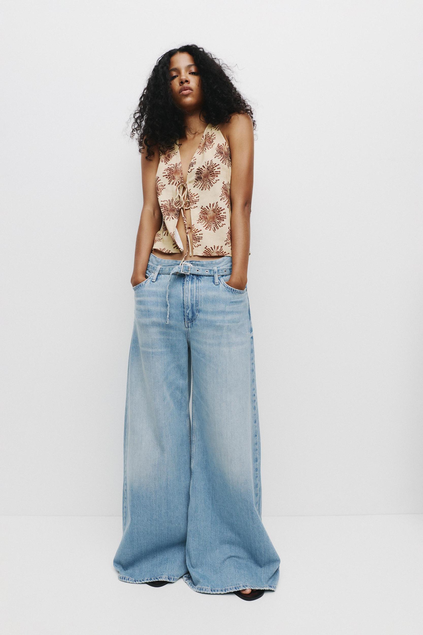 Belted super wide-leg jeans Product Image