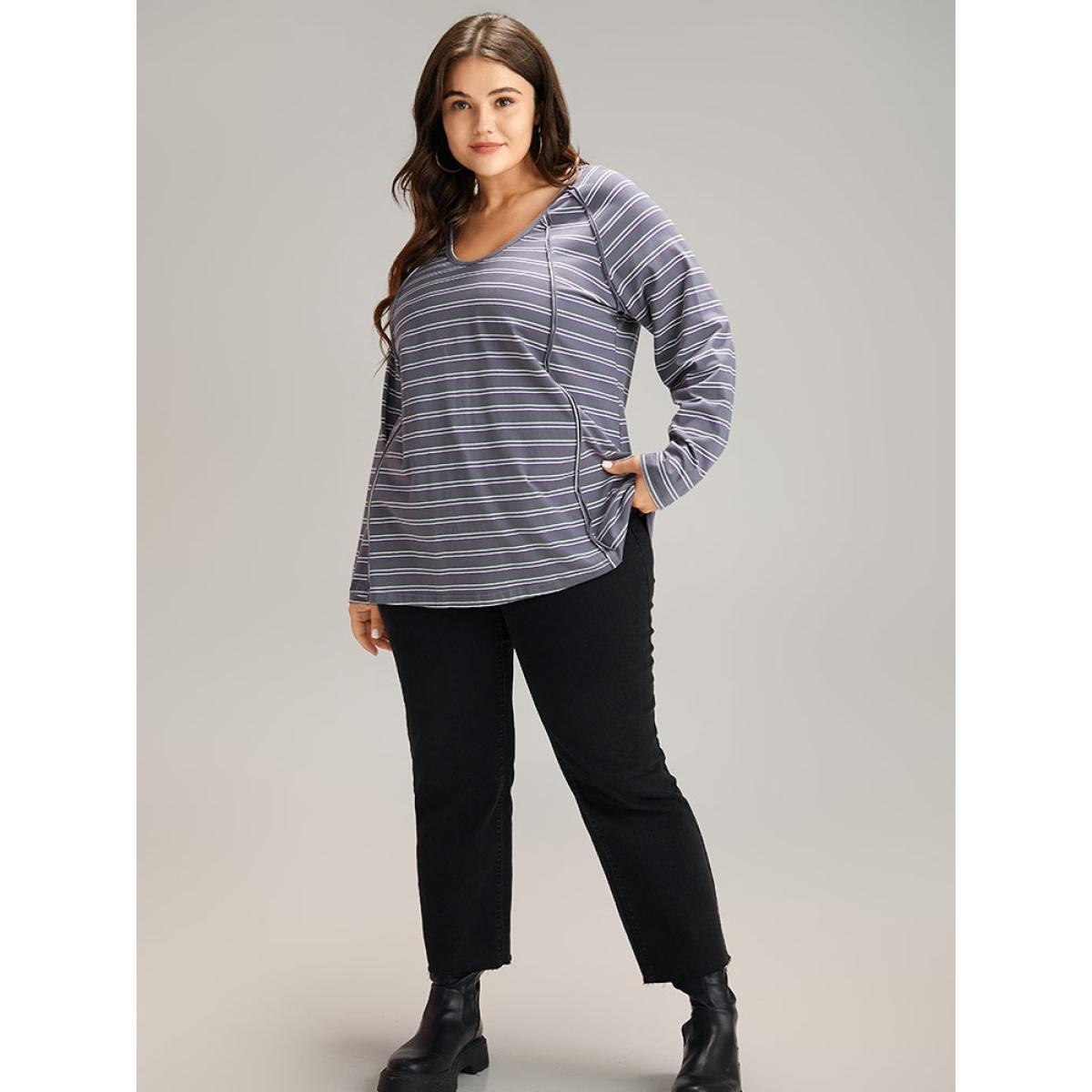 Plus Size Striped Patchwork Raglan Sleeve T-shirt Heather Women Casual Contrast Striped V-neck Dailywear T-shirts BloomChic 10/M Product Image