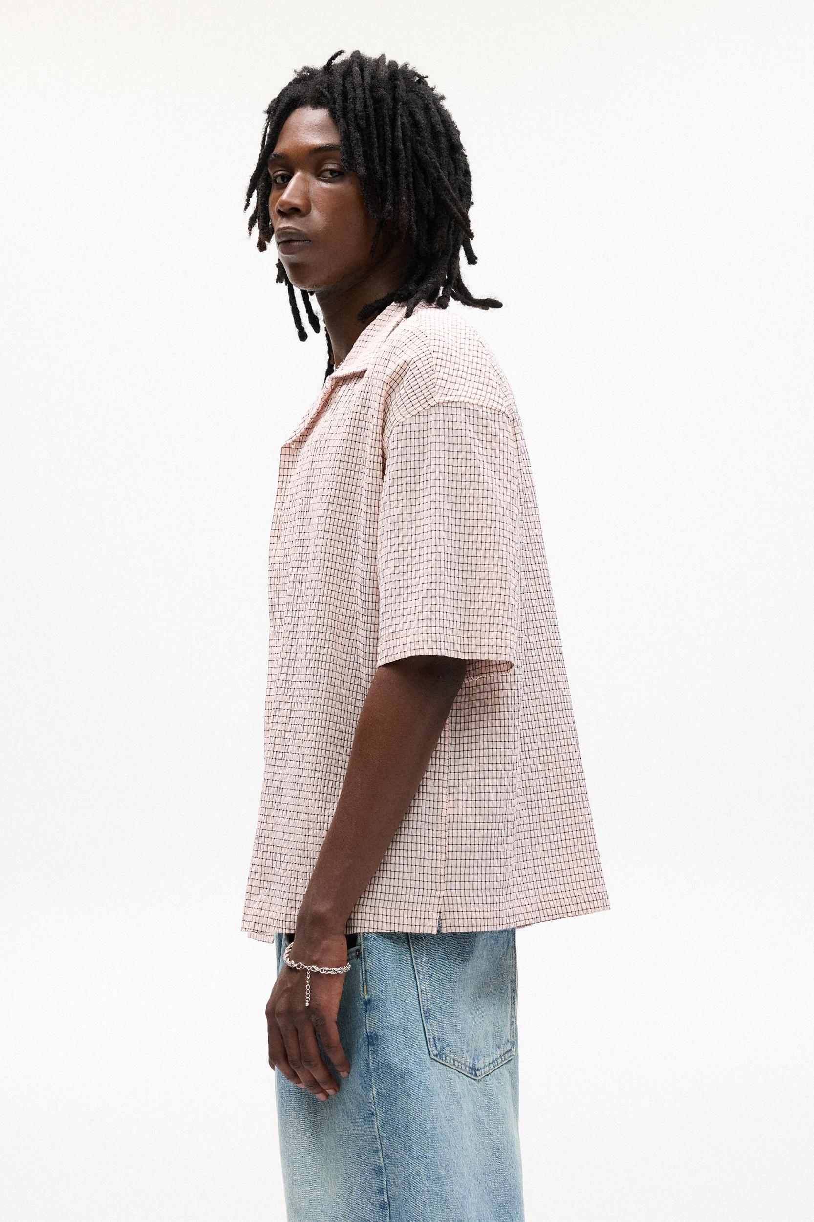 Short sleeve waffle-knit shirt Product Image
