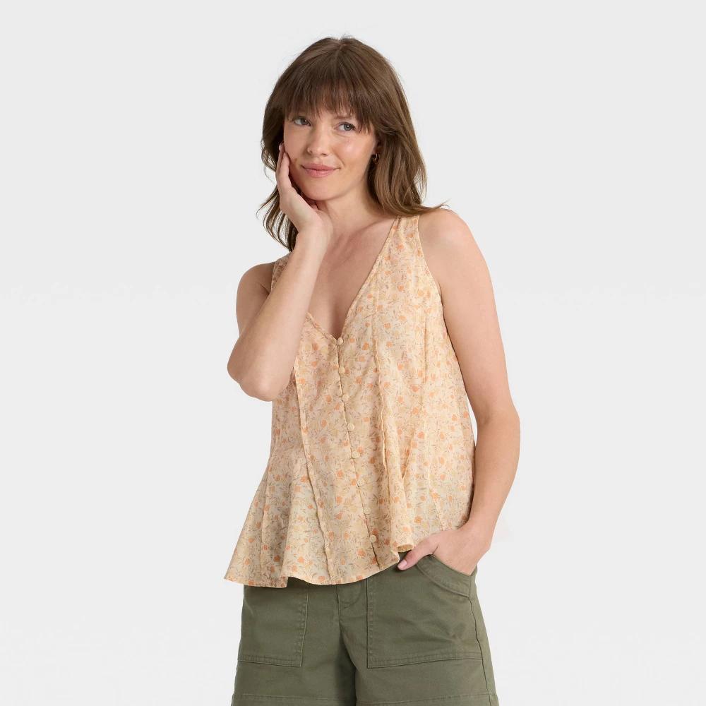 Women's Button-Down Pintuck Tank Top - Universal Thread™ XL Product Image