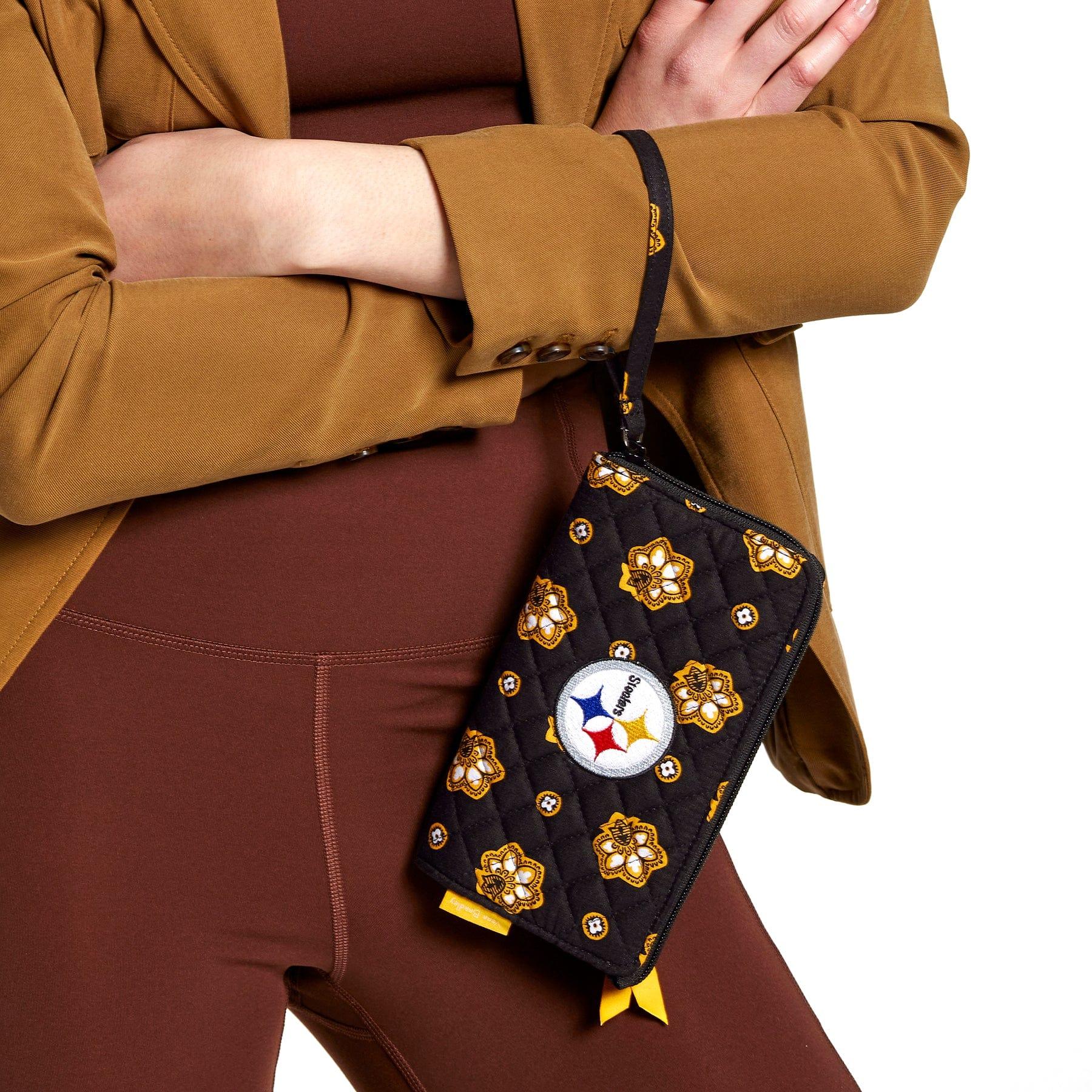 NFL RFID Front Zip Wristlet Product Image