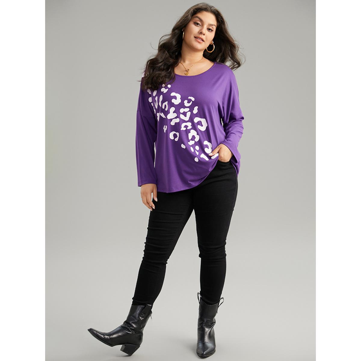 Plus Size Leopard Print Two Tone T-shirt BlueViolet Women Casual Printed Leopard Round Neck Dailywear T-shirts BloomChic 30/6X Product Image