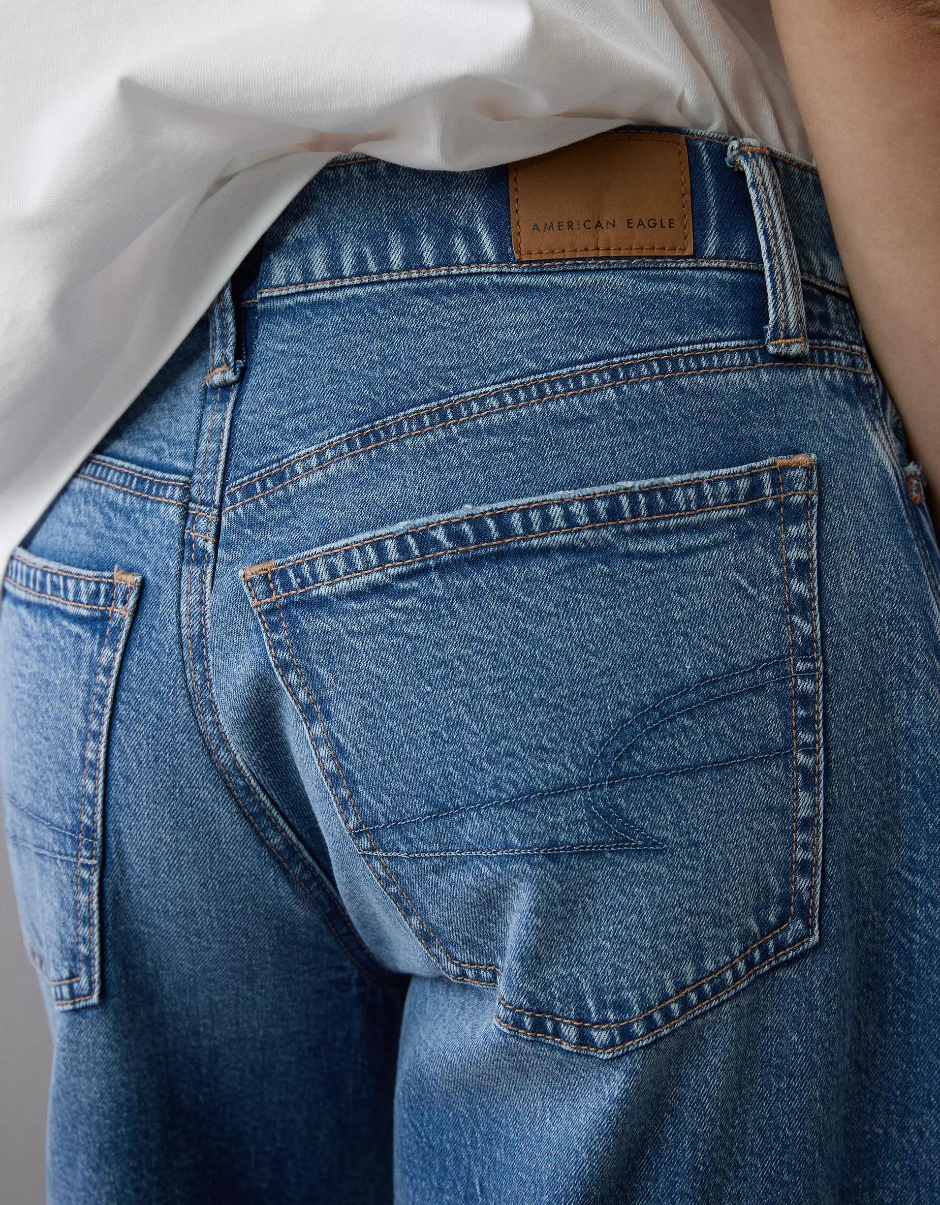 AE Strigid Low-Rise Ultra Wide-Leg Jean Product Image