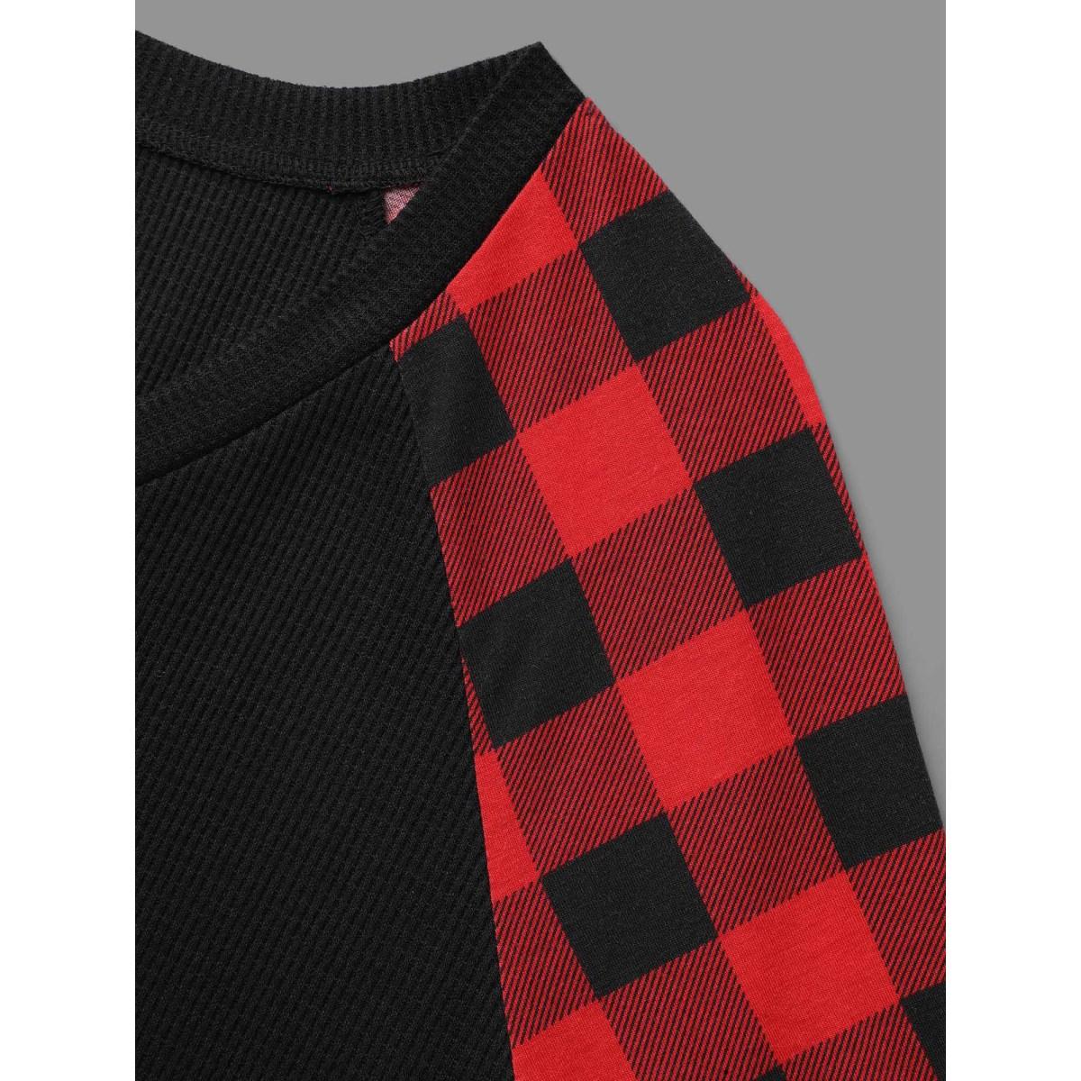 Plus Size V Neck Plaid Patchwork Contrast T-shirt Black Women Casual Contrast V-neck Everyday T-shirts BloomChic 30/6X Product Image