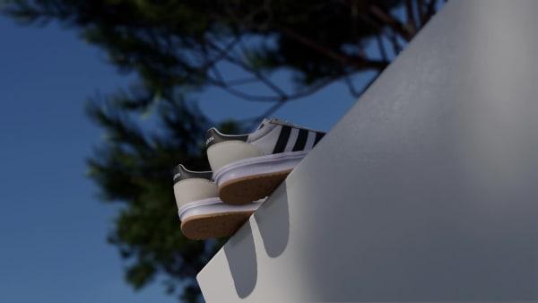 RUN 70s 2.0 Shoes Product Image