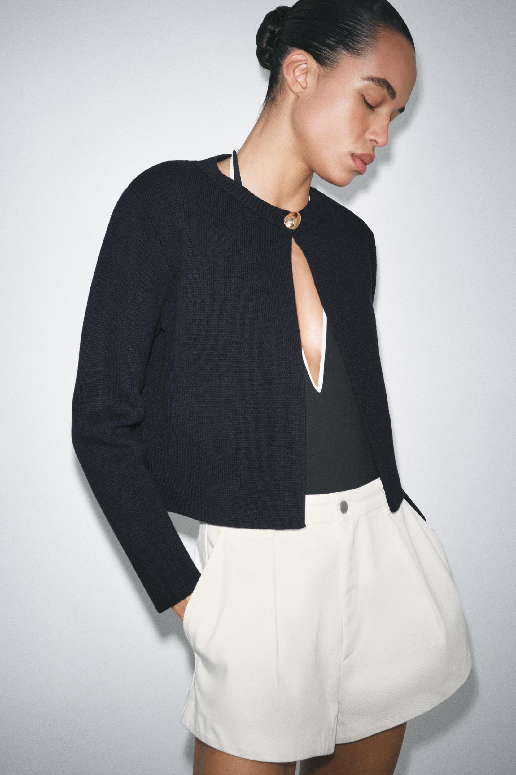 GOLDEN BUTTON KNIT CARDIGAN Product Image