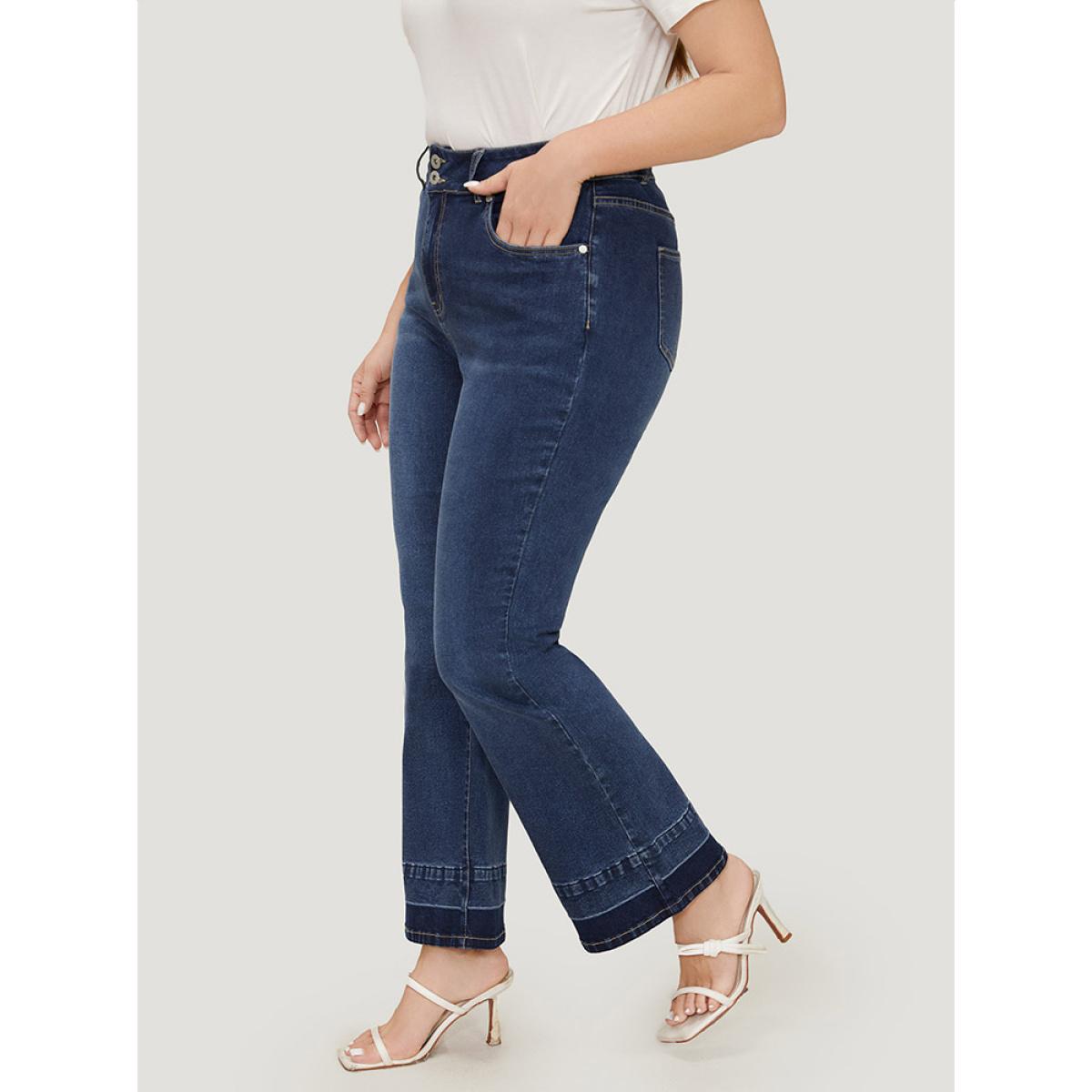 Plus Size Flare Leg Very Stretchy Dark Wash Contrast Patchwork Jeans Women Indigo Casual Plain Contrast High stretch Pocket Jeans BloomChic 24/3X Product Image