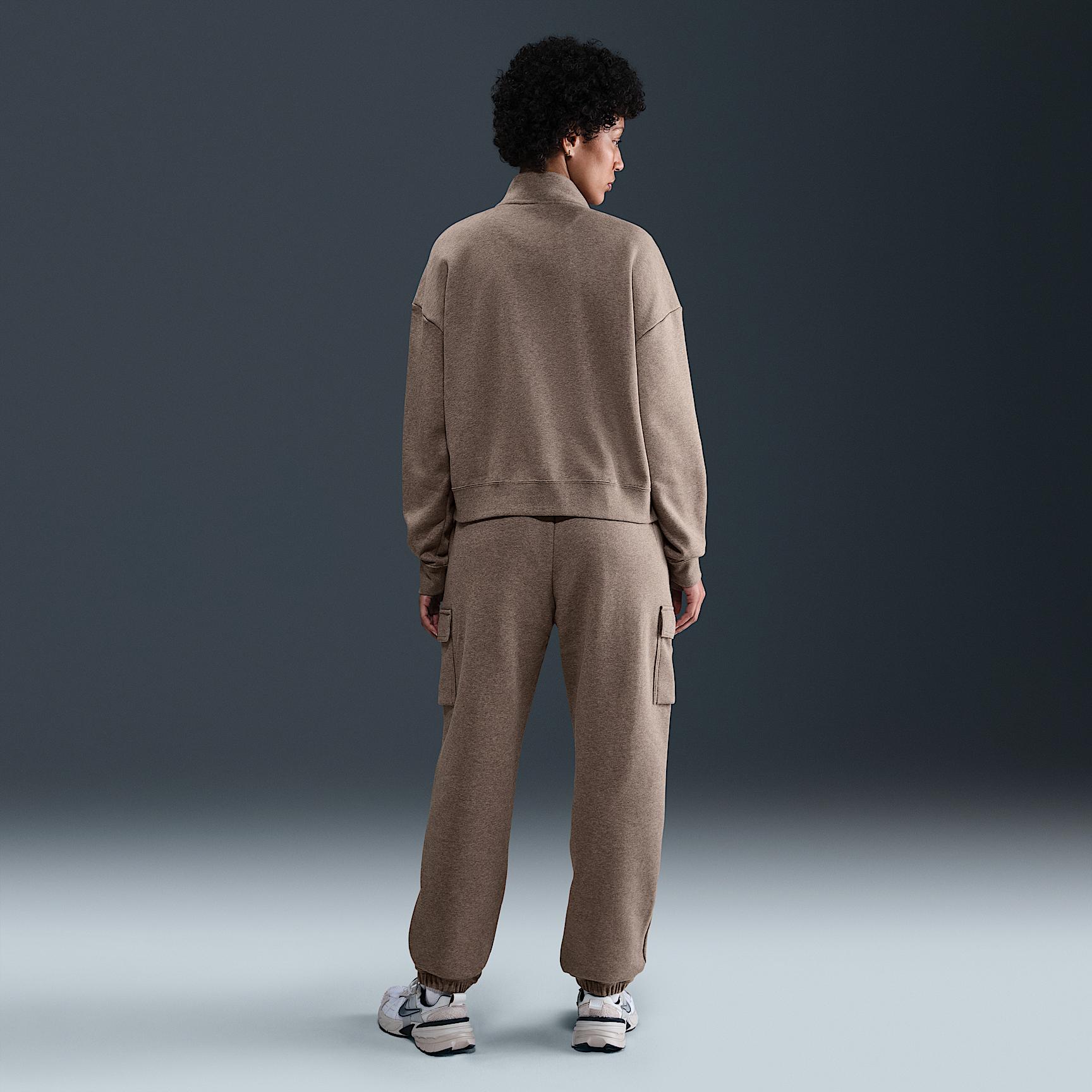 Womens Nike Sportswear Club Fleece Mid-Rise Oversized Cargo Sweatpants | DQ5196-214 Product Image