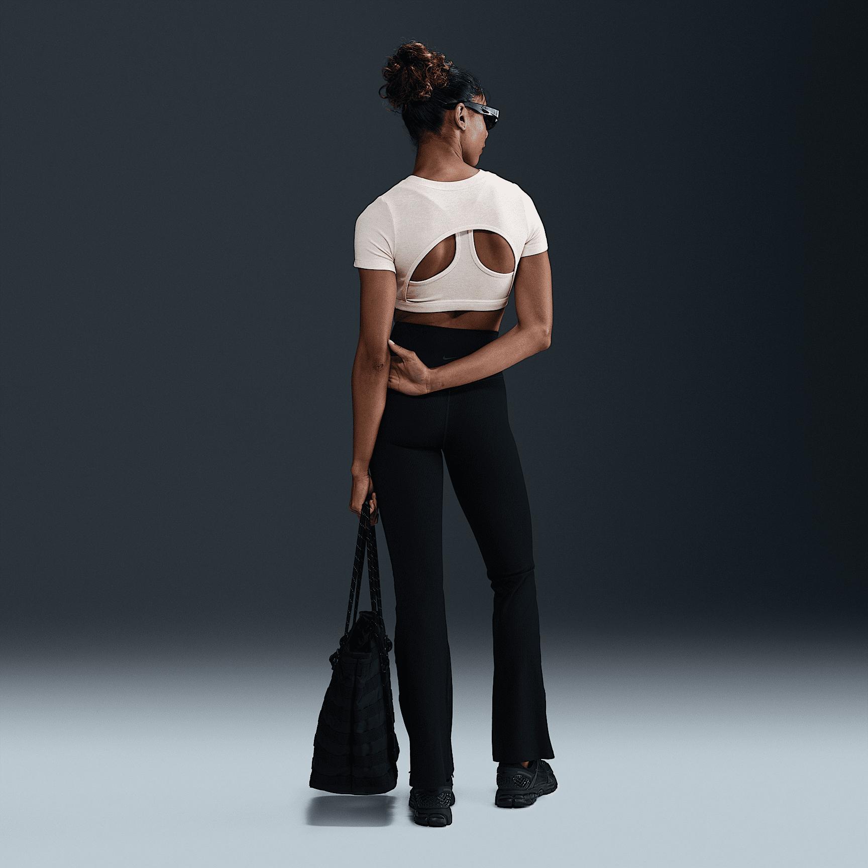 Nike Sportswear Classic Women's Light-Support Baby Tee Bra Product Image