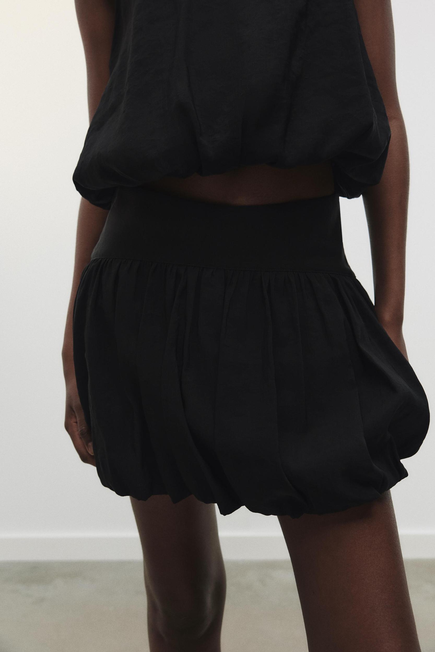 PLEATED SKORT Product Image