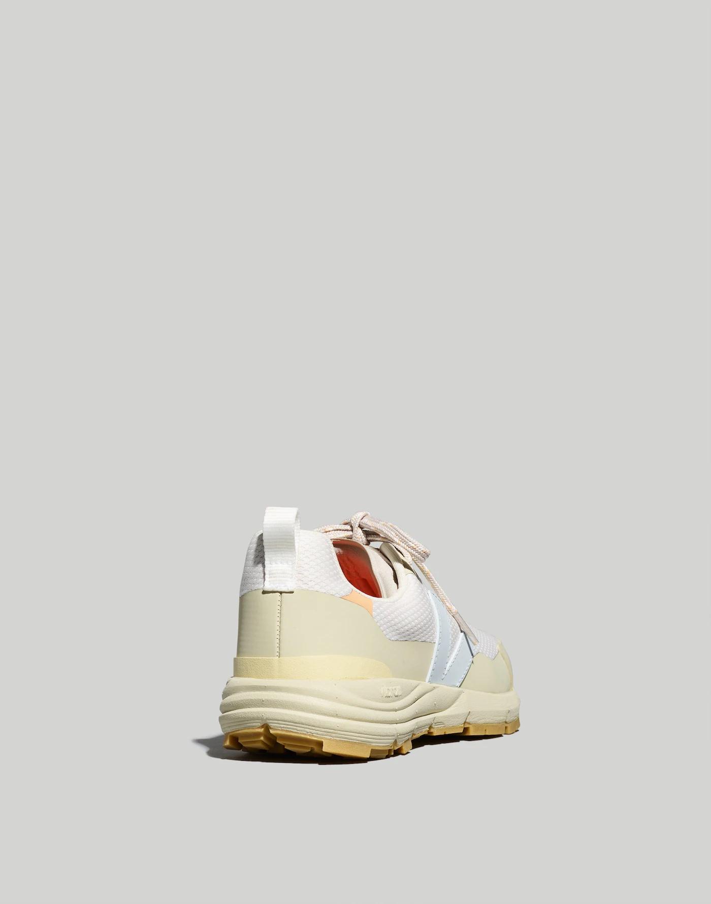 Veja™ Dekkan Sneakers Product Image