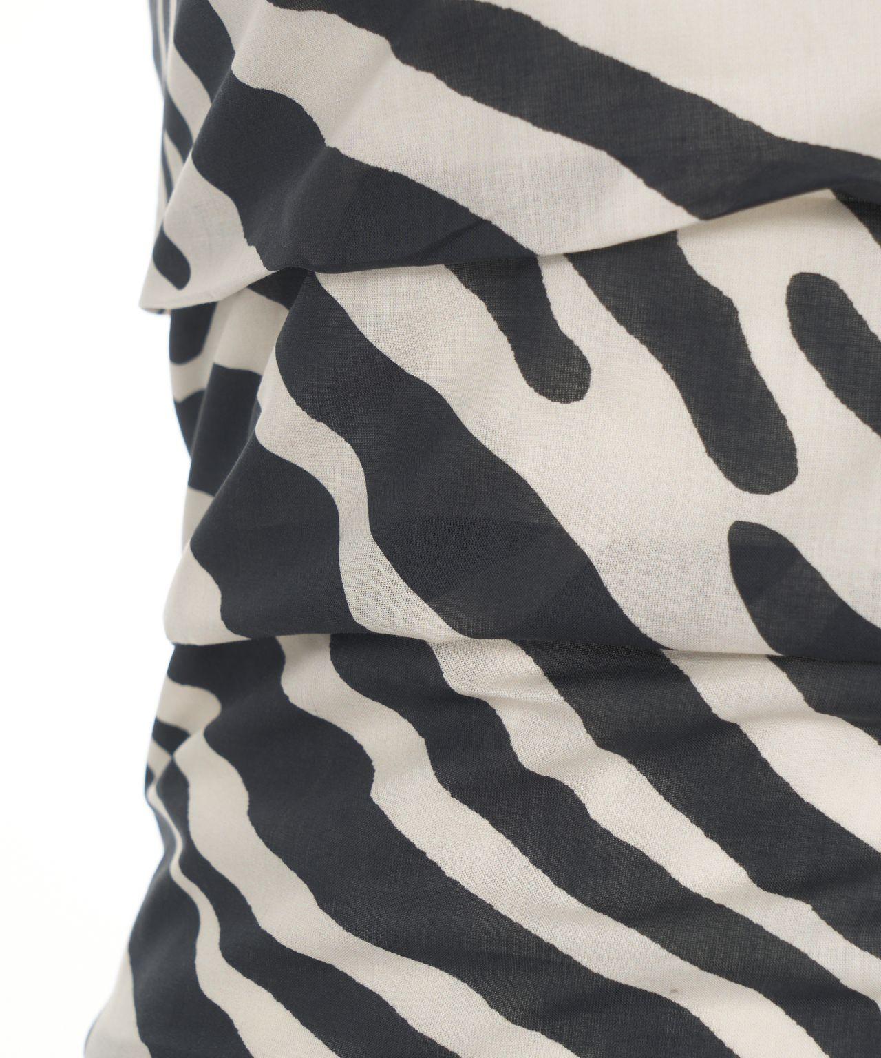 Top with animal print Product Image