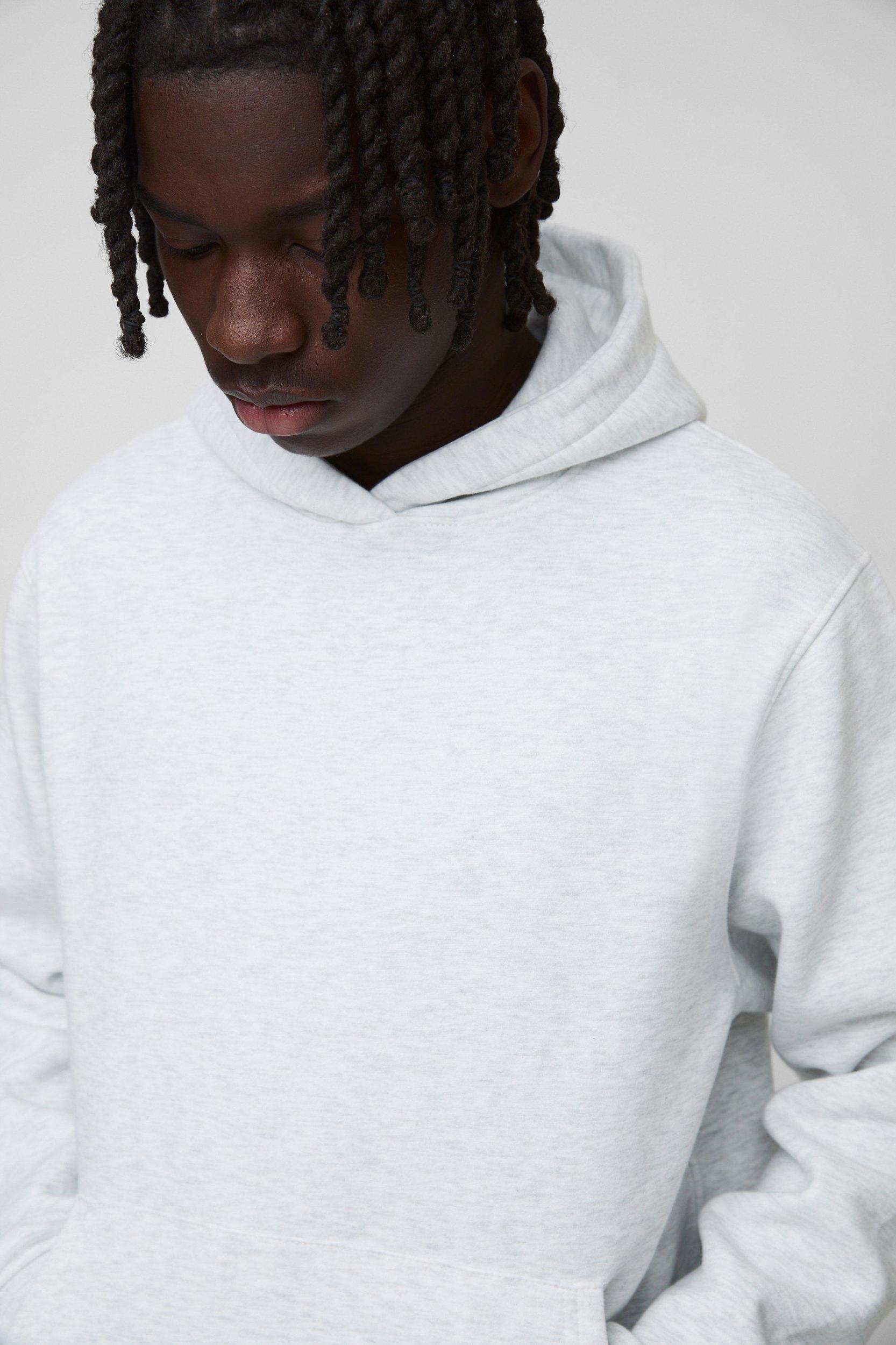 330GSM Basic Regular Fit Over The Head Hoodie | boohooMAN USA Product Image