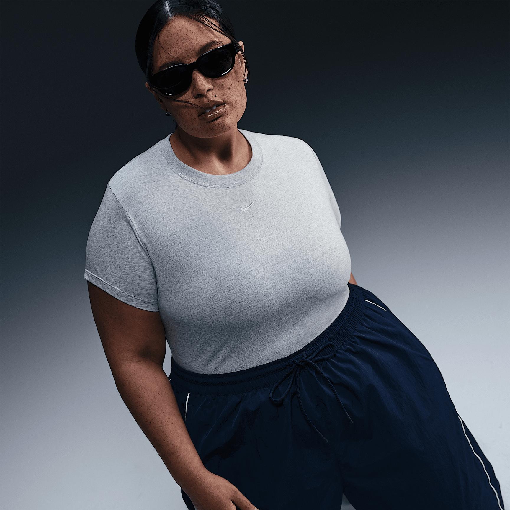 Nike Sportswear Chill Knit Women's Cropped T-Shirt (Plus Size) Product Image