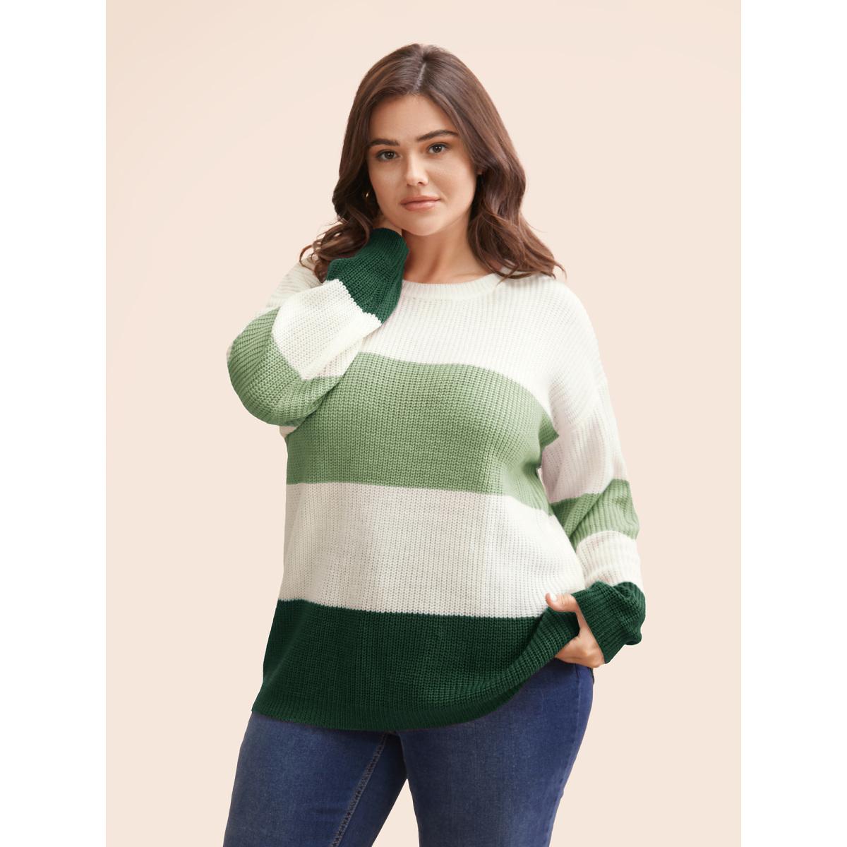 Plus Size Round Neck Colorblock Contrast Pullover DarkGreen Women Casual Long Sleeve Round Neck Everyday Pullovers BloomChic 28/5X Product Image
