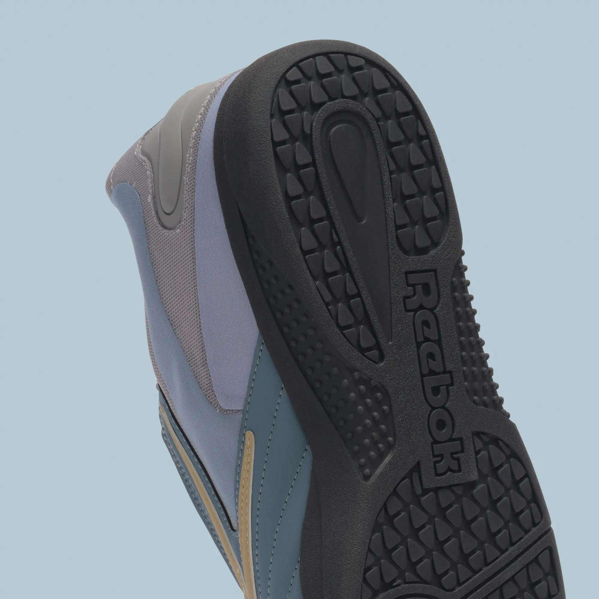 Hammer Pro LTD Sneakers Unisex Product Image