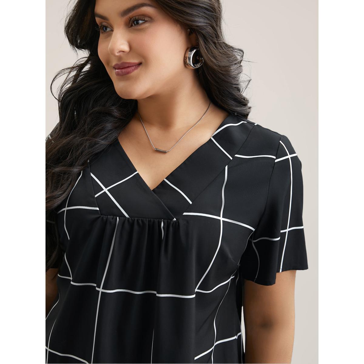 Plus Size Black Plaid Crumpled V-Neck Fitted Shirt Women At the Office Short sleeve Overlap Collar Work Blouses BloomChic 22-24/3X Product Image