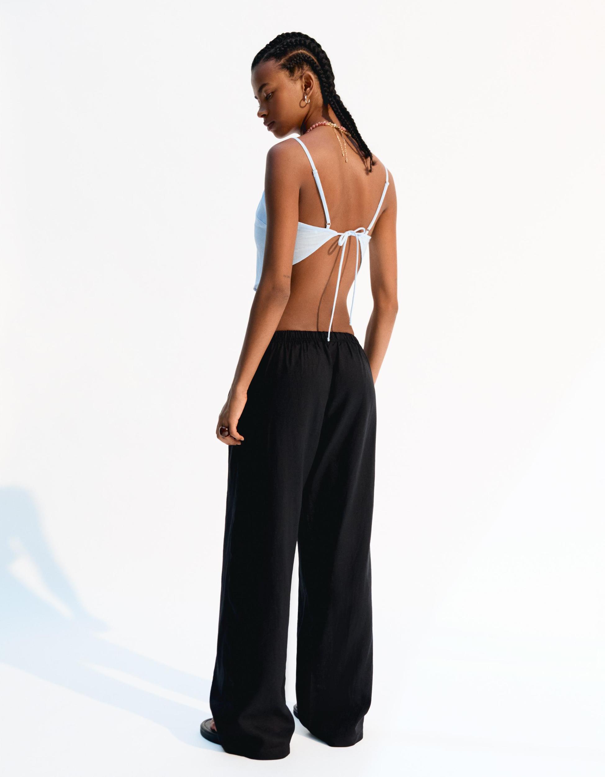 Linen blend pants with an elastic waistband Product Image