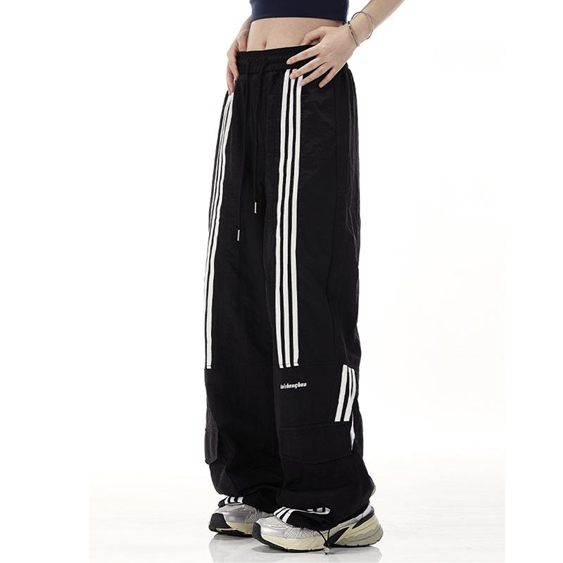Retro High Street Trendy Three-Stripe Sweatpants Product Image