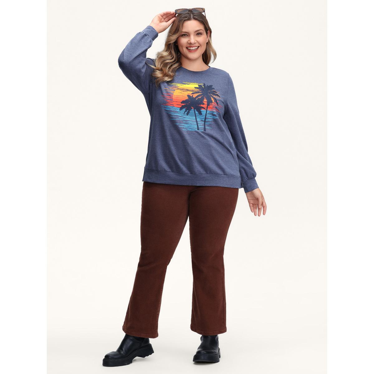 Plus Size Heather Island Pattern Sweatshirt Women Navy Leisure Round Neck Casual Sweatshirts BloomChic 28/5X Product Image