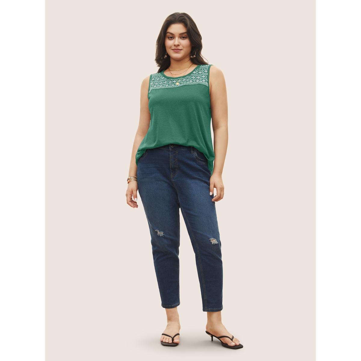 Plus Size Bandana Geometric Embroidered Tank Top Women Emerald Resort Embroidered Round Neck Vacation Tank Tops Camis BloomChic 12/L Product Image