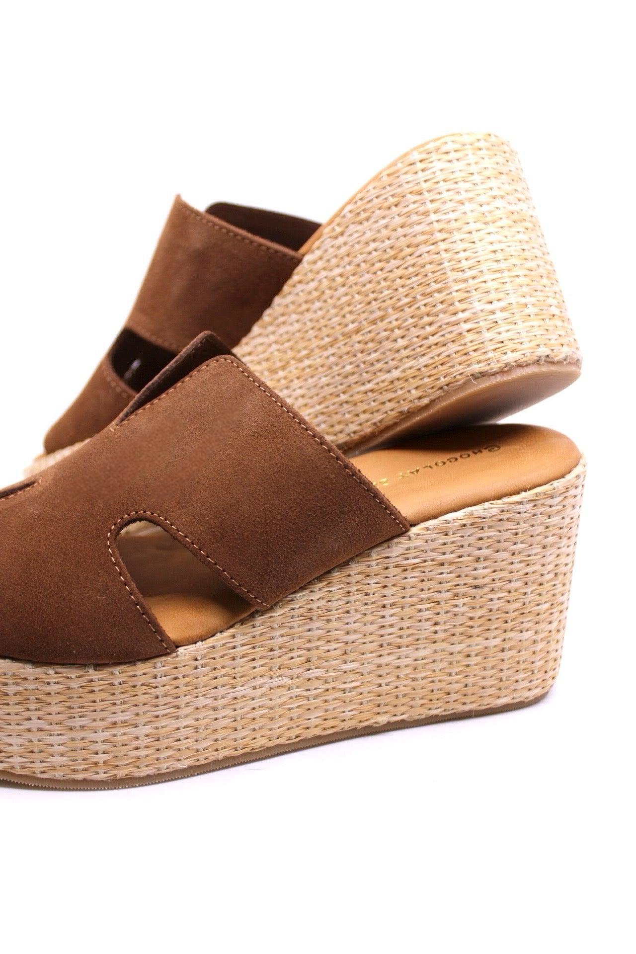 Chocolat Blu Jamie Cinnamon Product Image