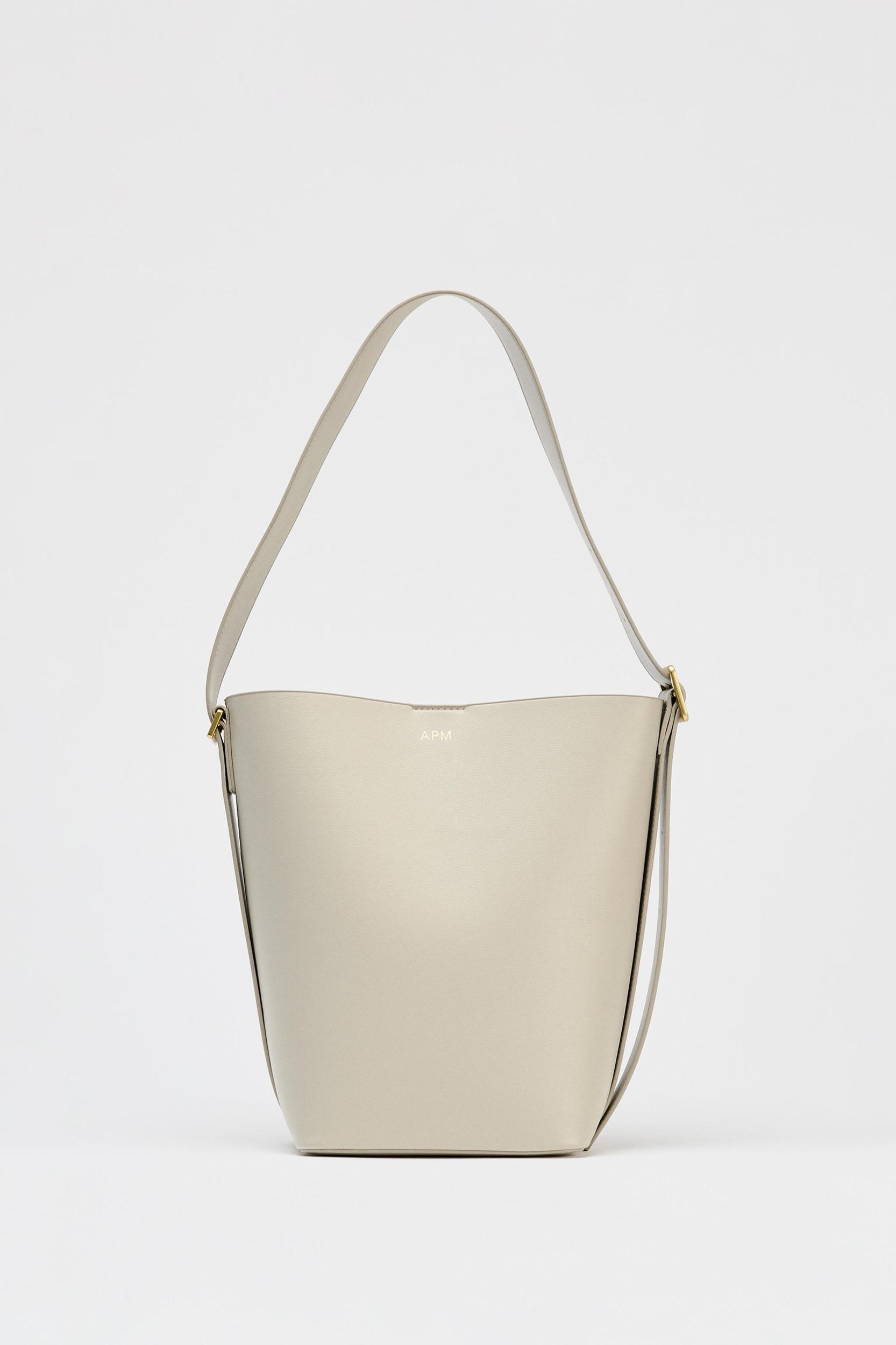 LARGE BUCKET BAG Product Image