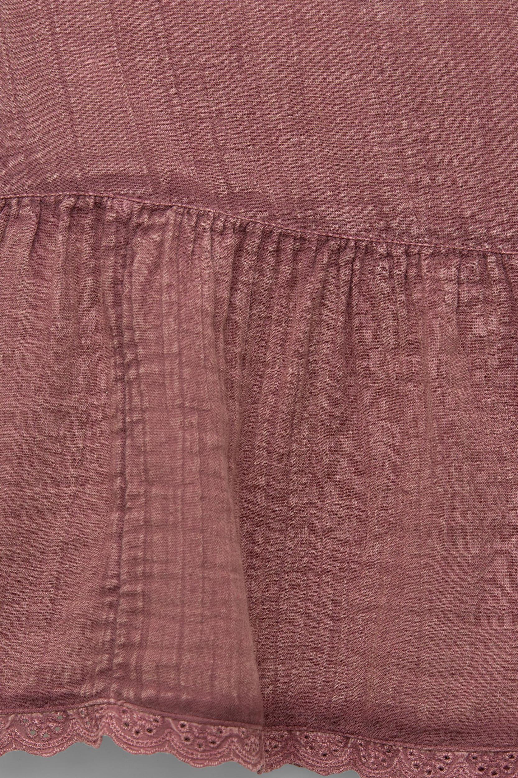 Rustic lace skort Product Image