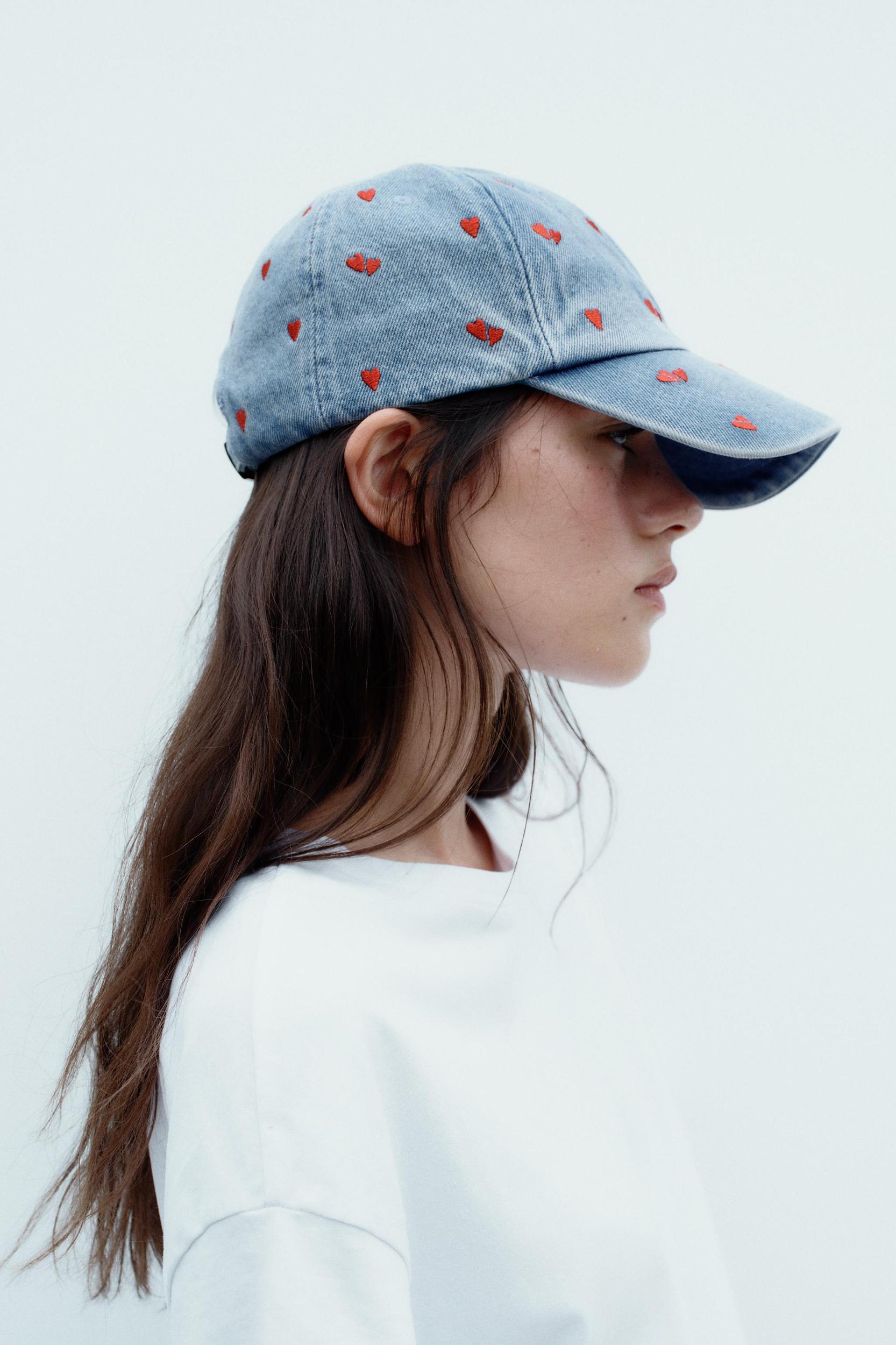 DENIM CAP WITH HEART EMBROIDERY Product Image