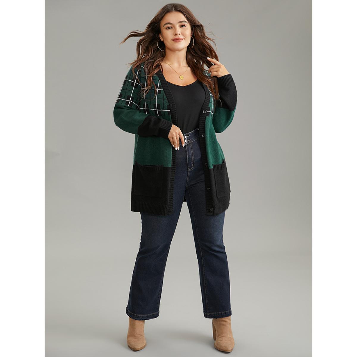 Plus Size Supersoft Essentials Plaid Geometric Contrast Pocket Cardigan DarkGreen Women Casual Loose Long Sleeve Dailywear Cardigans BloomChic 26/4X Product Image