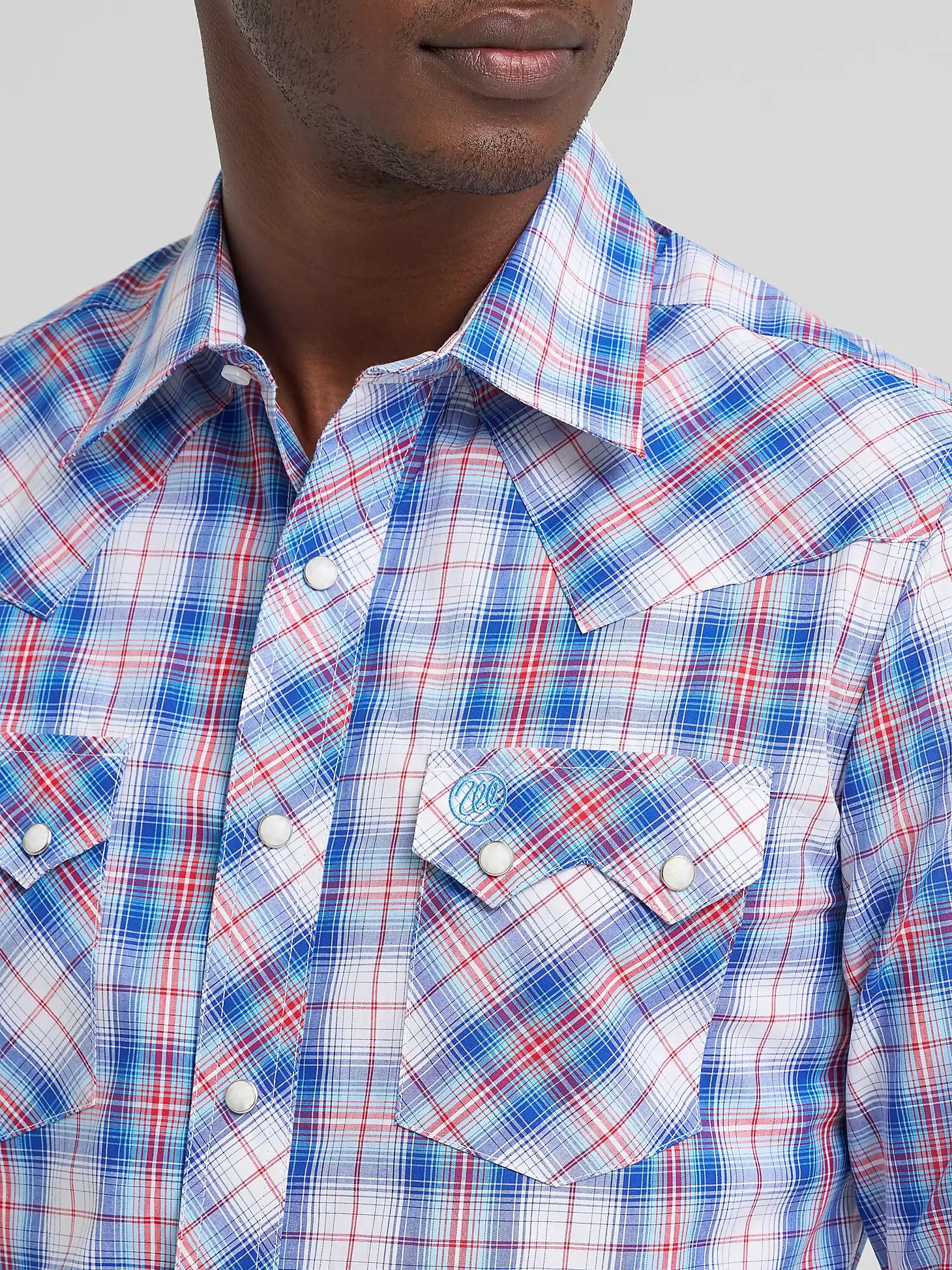 Men's Wrangler Retro® Long Sleeve Sawtooth Snap Pocket Western Shirt in Daisy Product Image