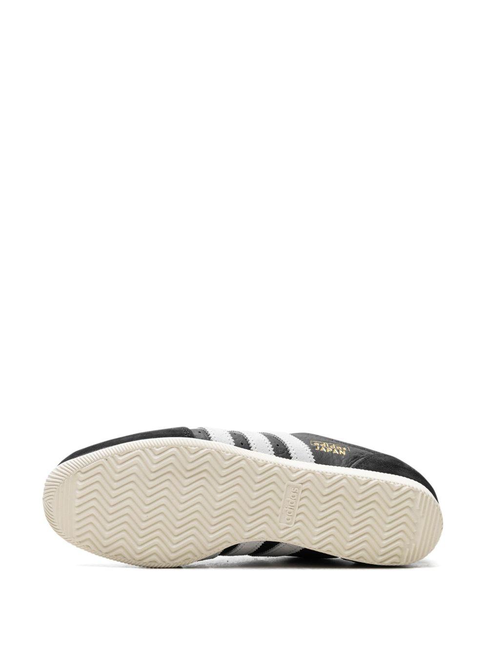 Japan "Core Black/Cloud White" sneakers Product Image