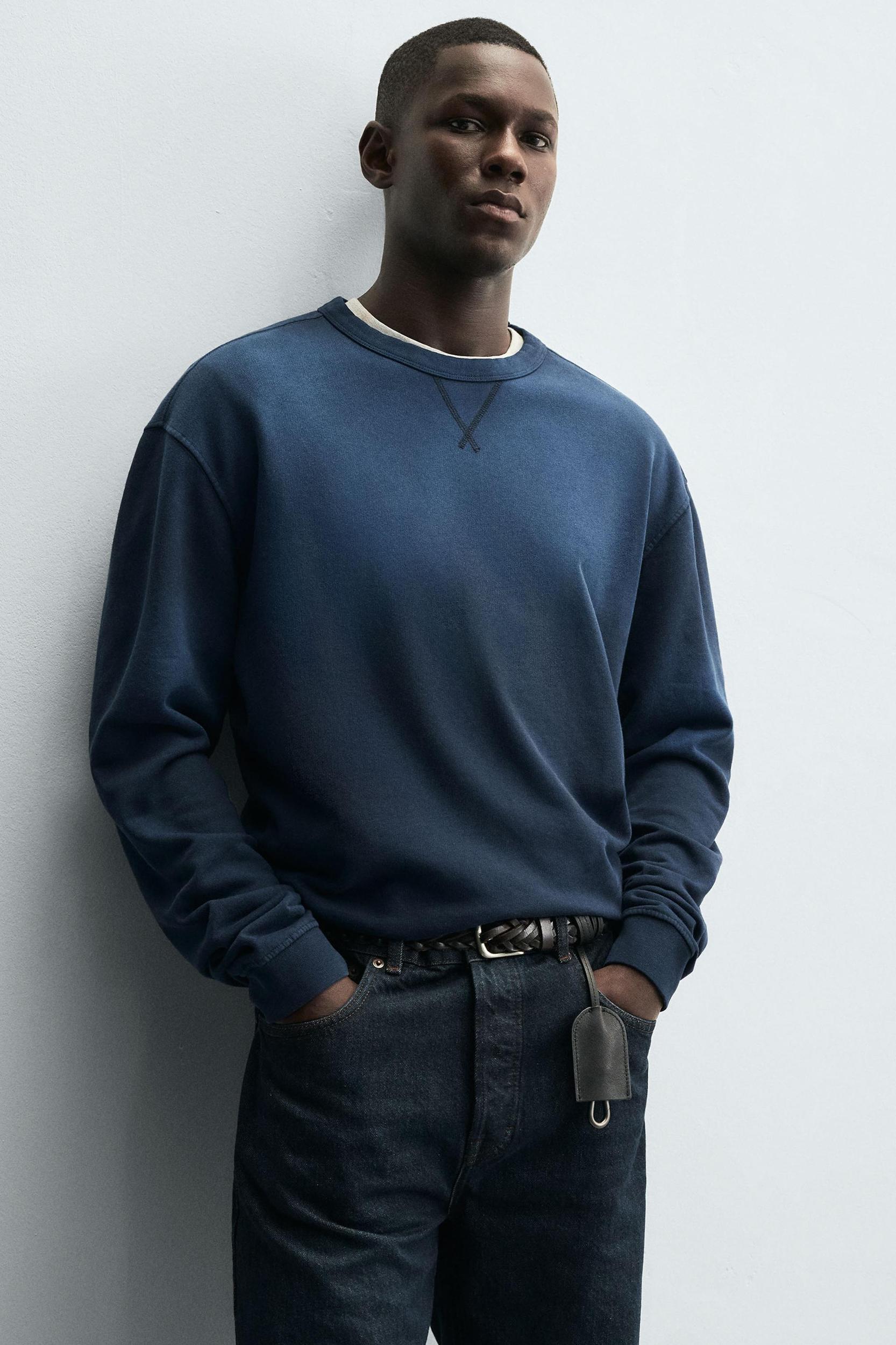 WASHED CREWNECK SWEATSHIRT Product Image