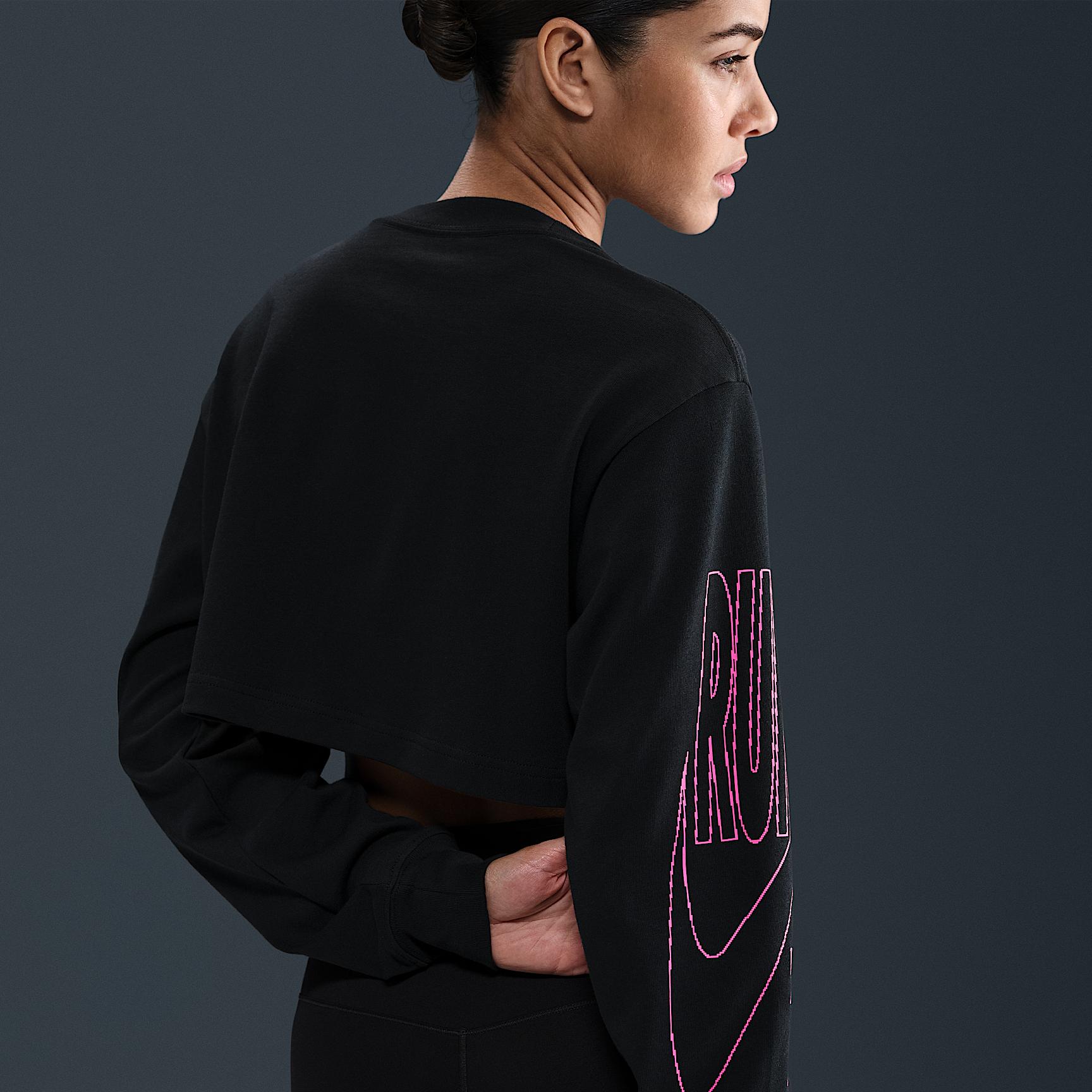 Nike Womens After Dark Tour Oversized Long-Sleeve Cropped T-Shirt | IF4069-010 Product Image