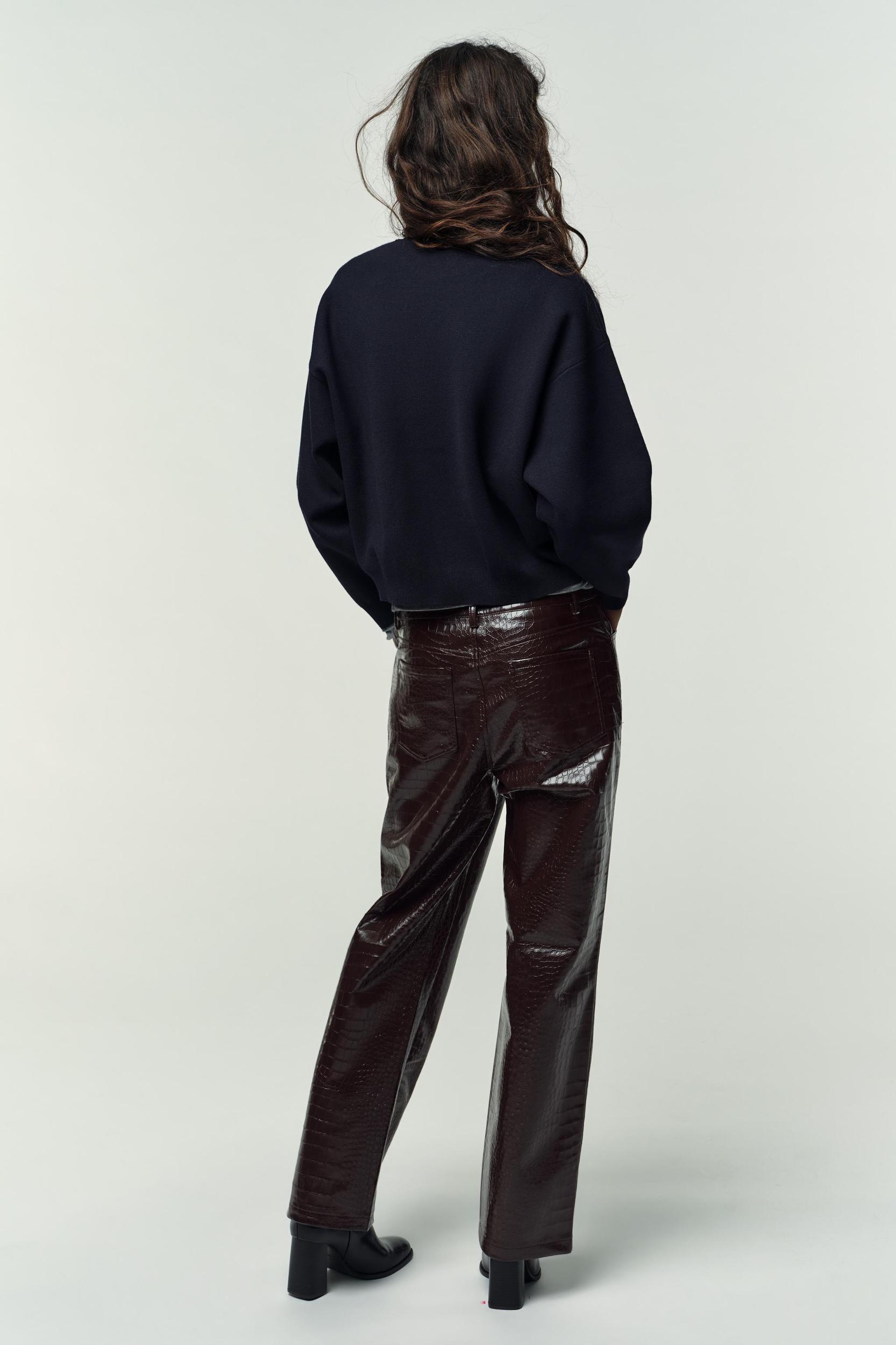 Aelfric Eden Half Zip Sweatshirt Product Image