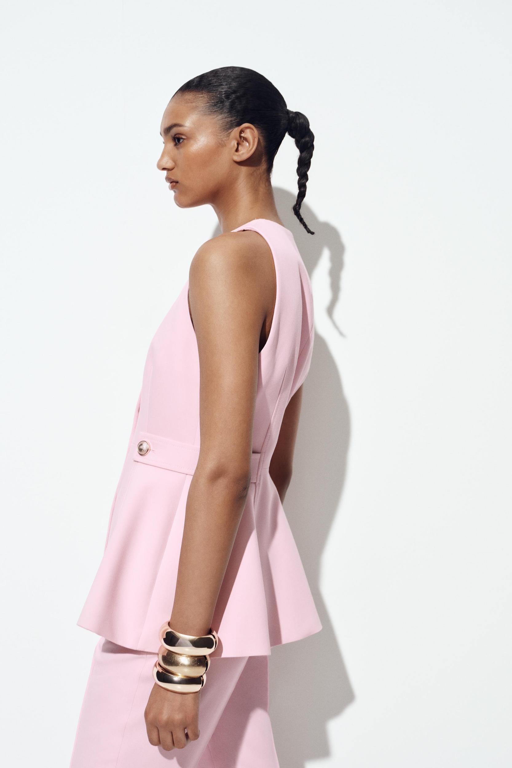 PEPLUM VEST Product Image