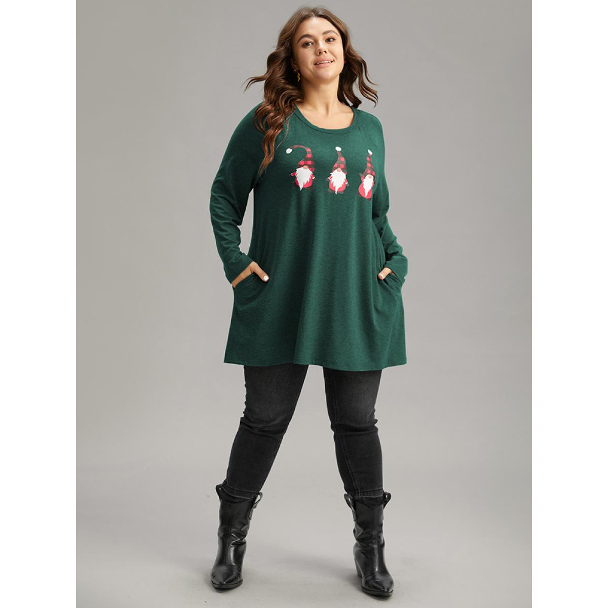 Plus Size Santa Claus Print Long Sleeve T-shirt Green Women Casual Printed Christmas Dailywear T-shirts BloomChic 26/4X Product Image