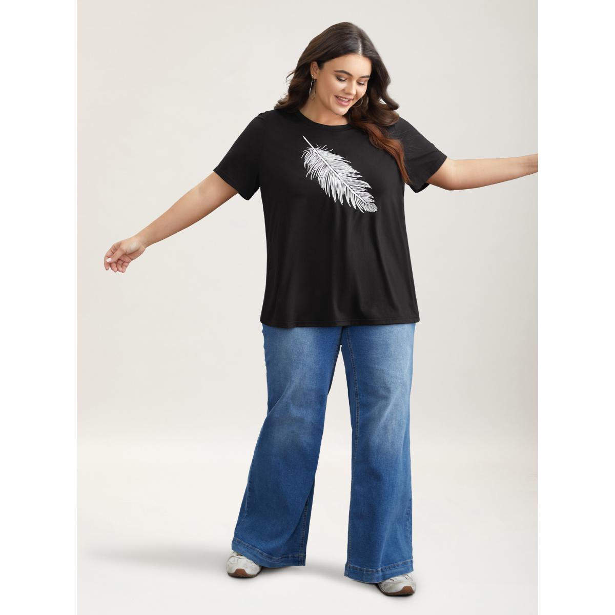 Plus Size Stretchy Feather Print Round Neck T-Shirt Black Women Casual Non Art&design Round Neck Everyday T-shirts BloomChic 22-24/3X Product Image