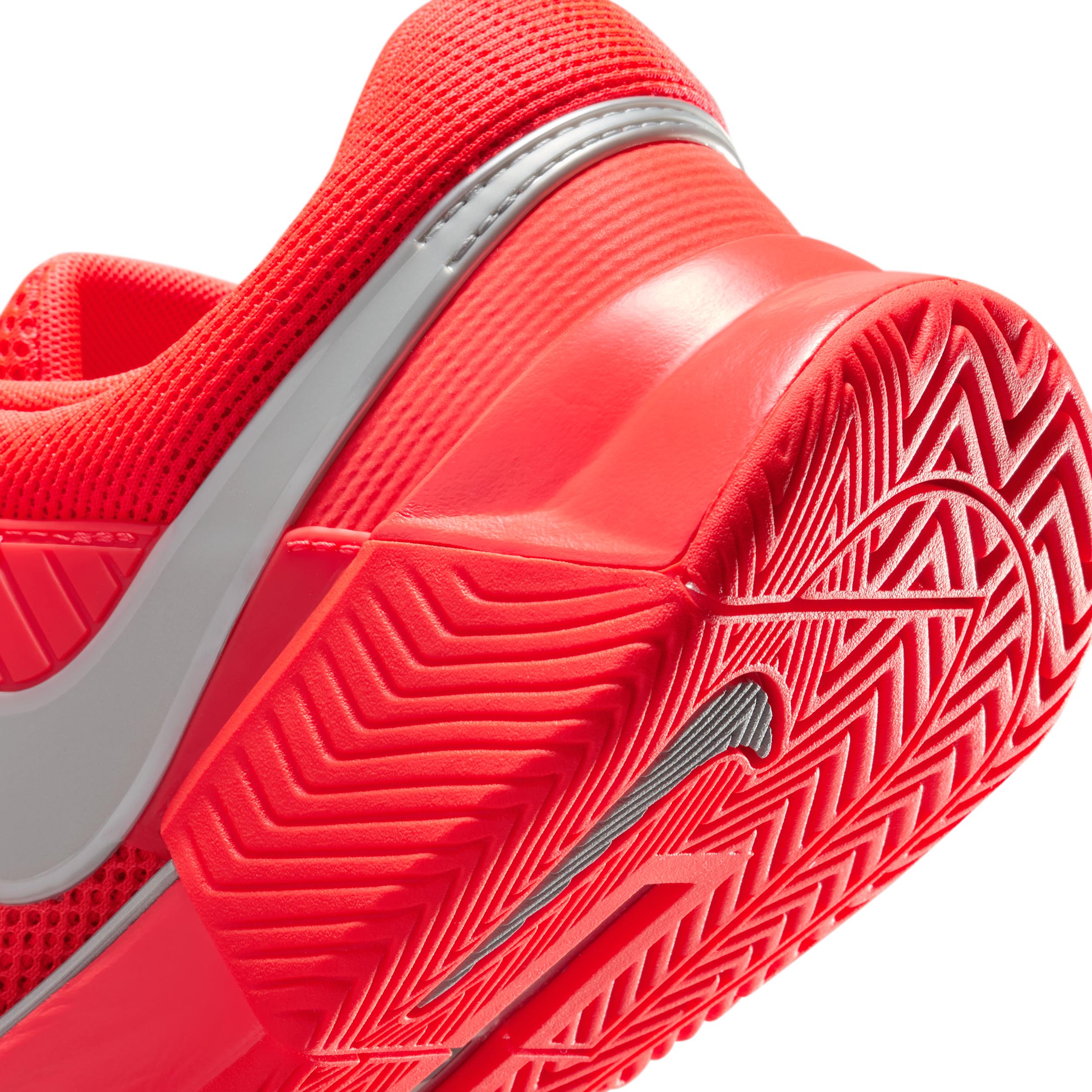 Nike Womens GP Challenge 1 Premium Hard Court Tennis Shoes | HQ2551-600 Product Image