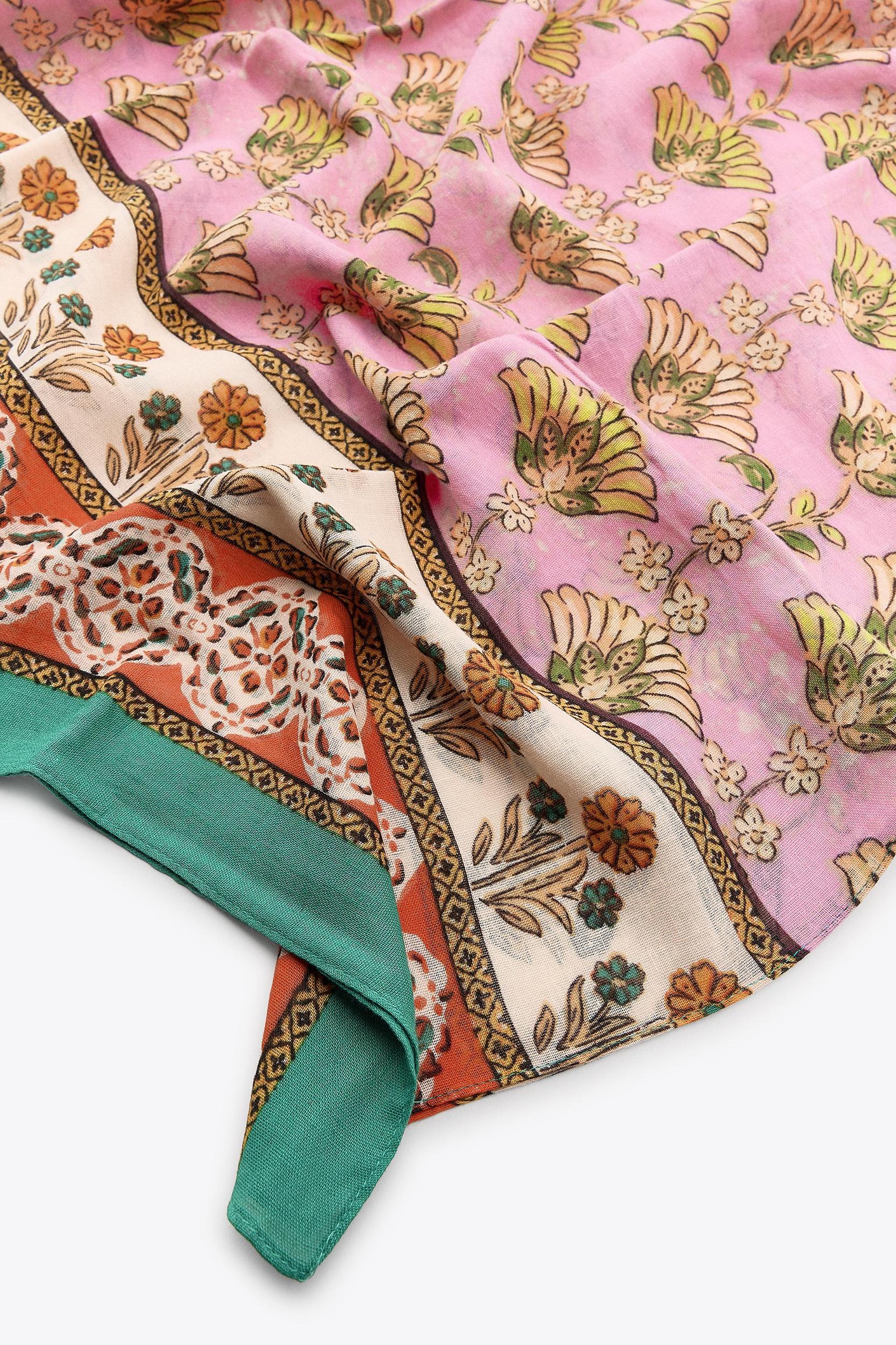 PRINTED SCARF WITH COTTON Product Image