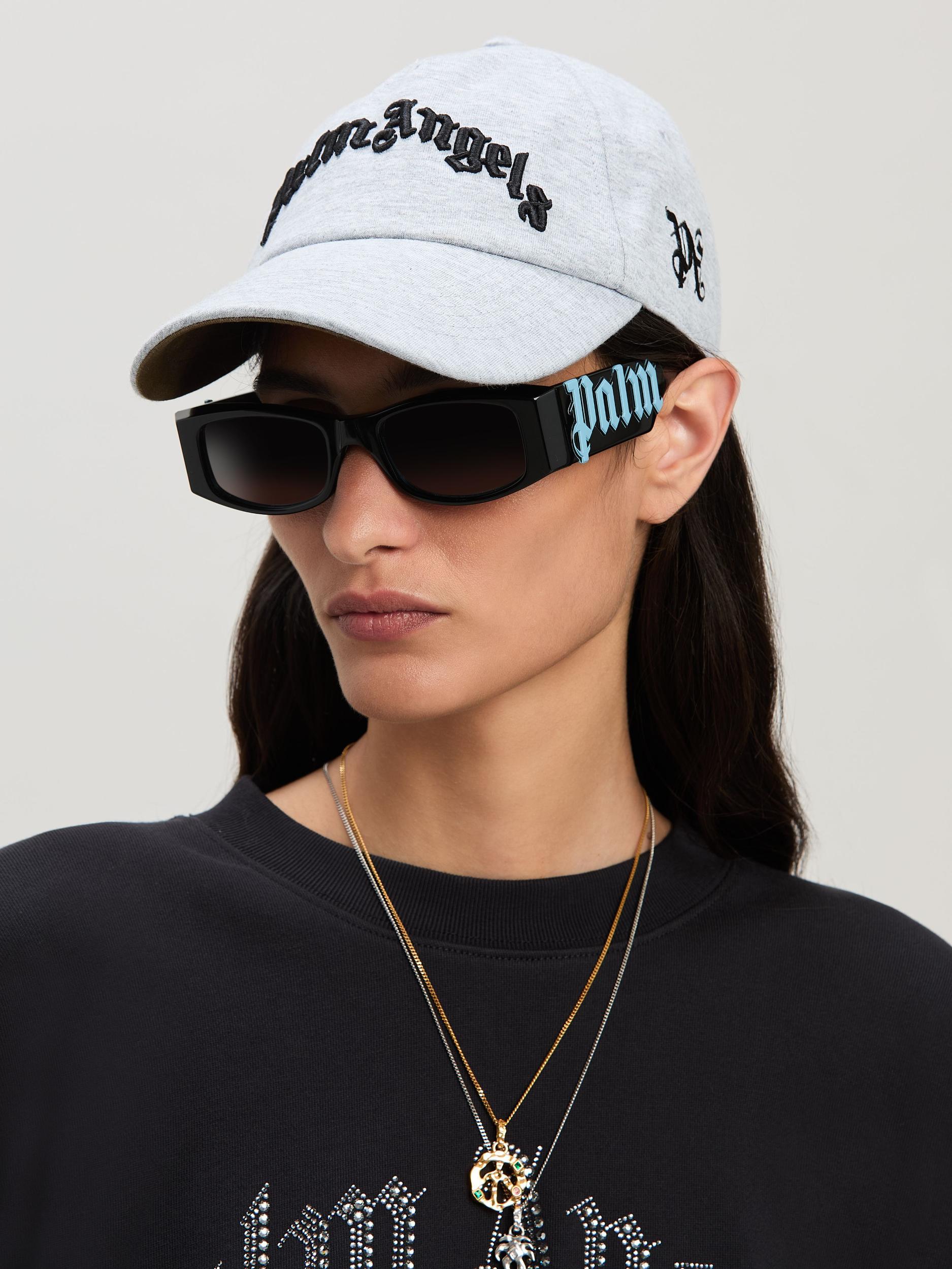 CURVED LOGO CAP Product Image