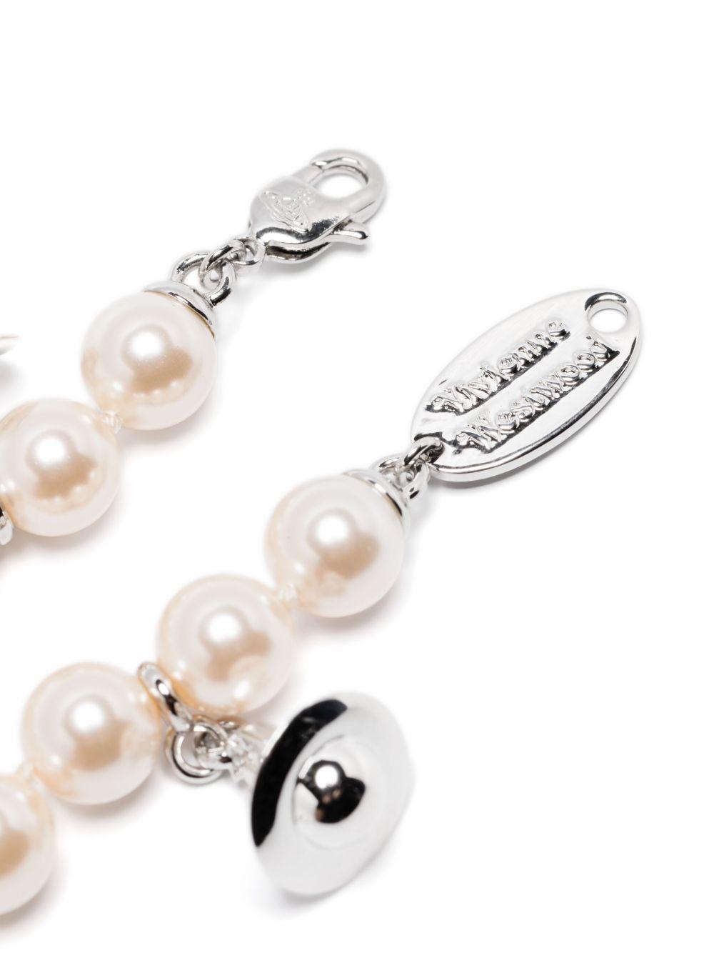 Anglo necklace Product Image