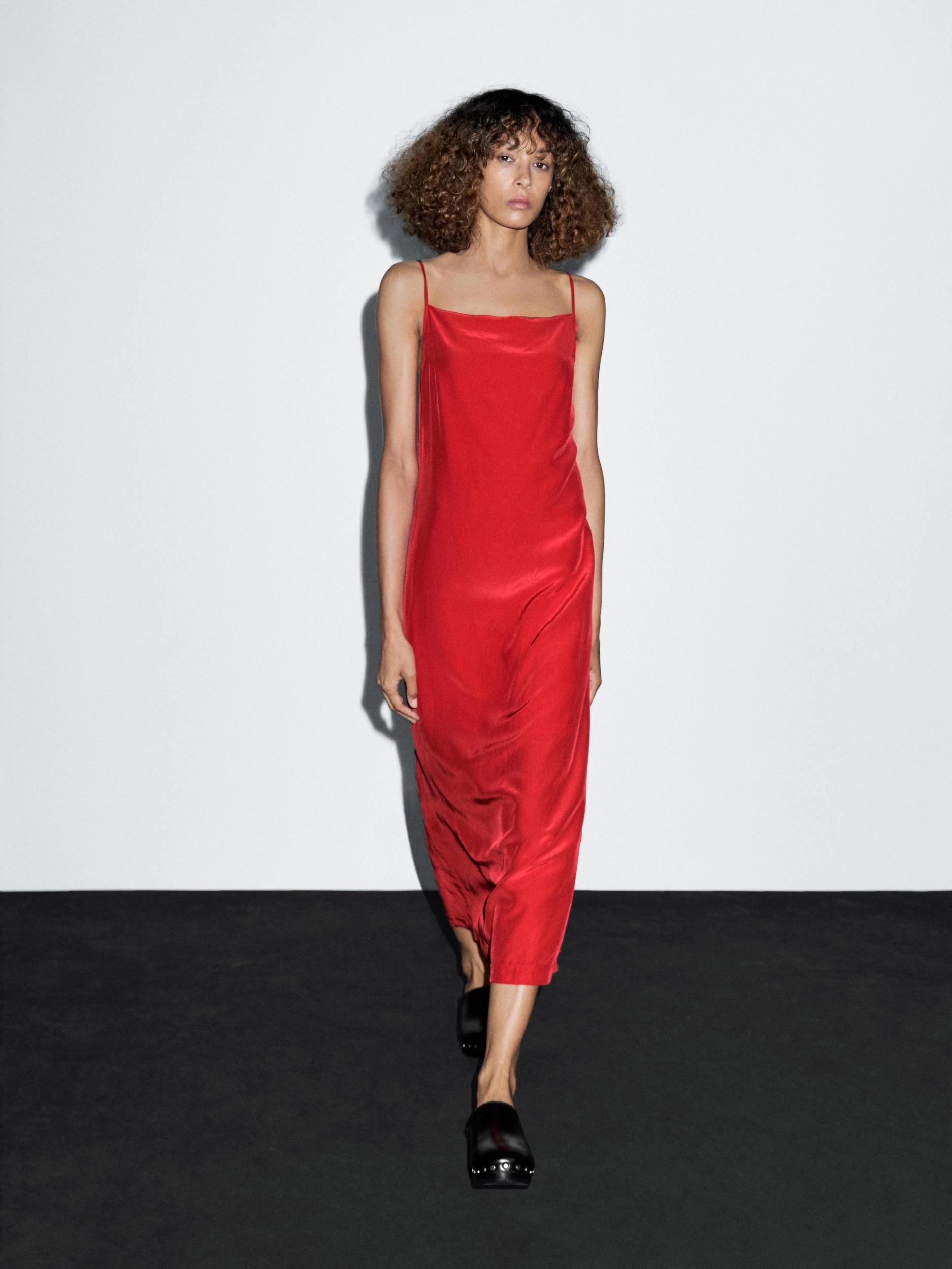 Midi dress with a straight neckline Product Image
