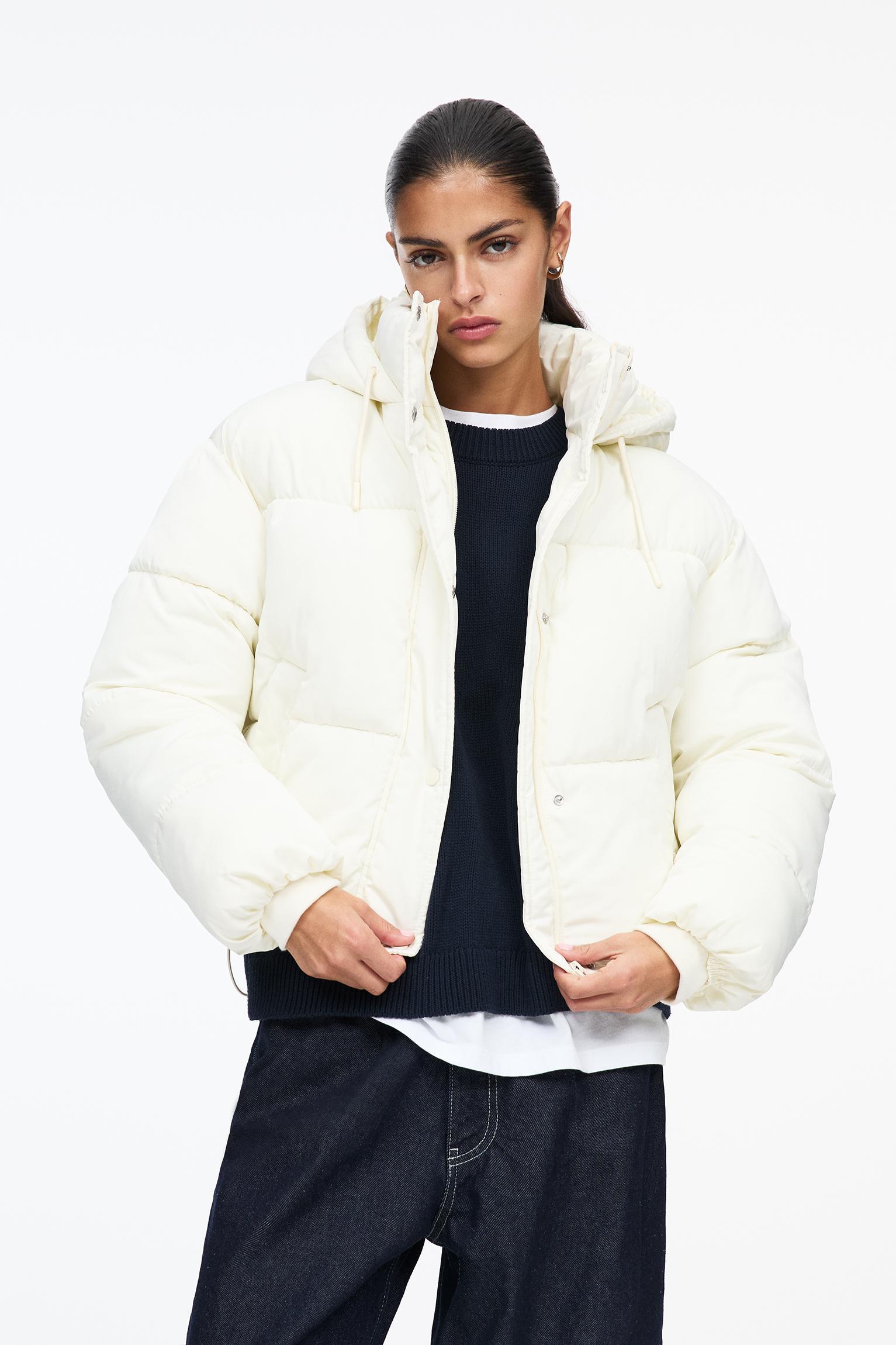 Puffer jacket with hood Product Image