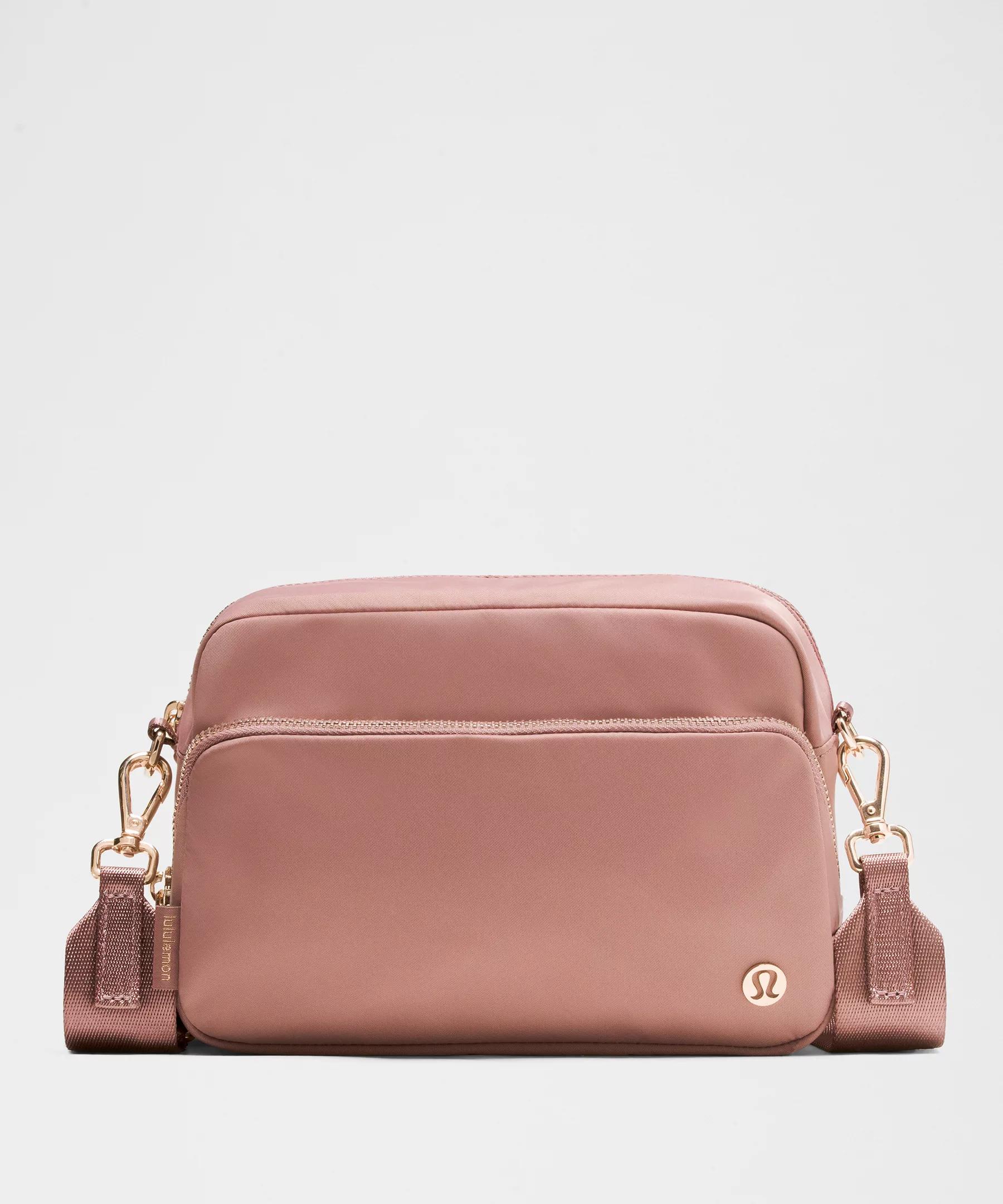 Everywhere Crossbody 3L Large *Metal Hardware Product Image