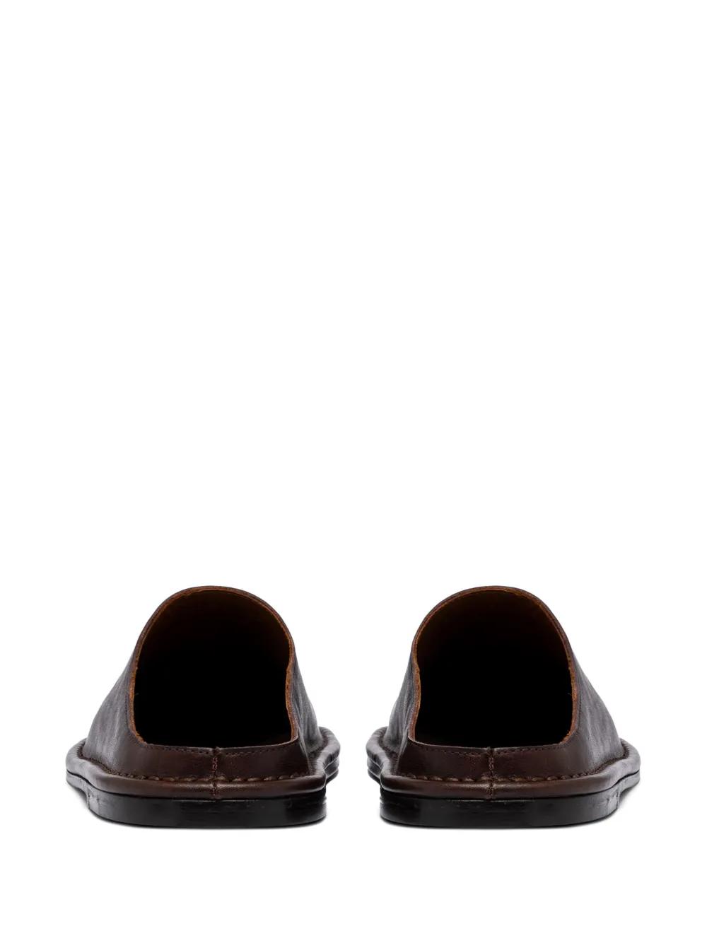 round-toe slippers Product Image